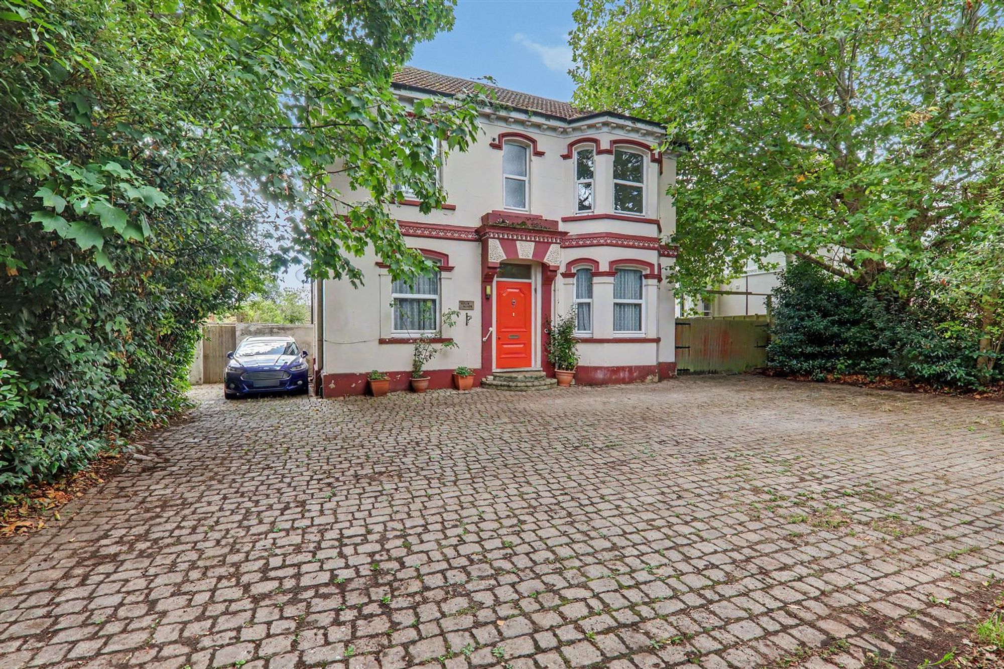 House | 30 Chesswood Road, Worthing, BN11 2AD | For Sale