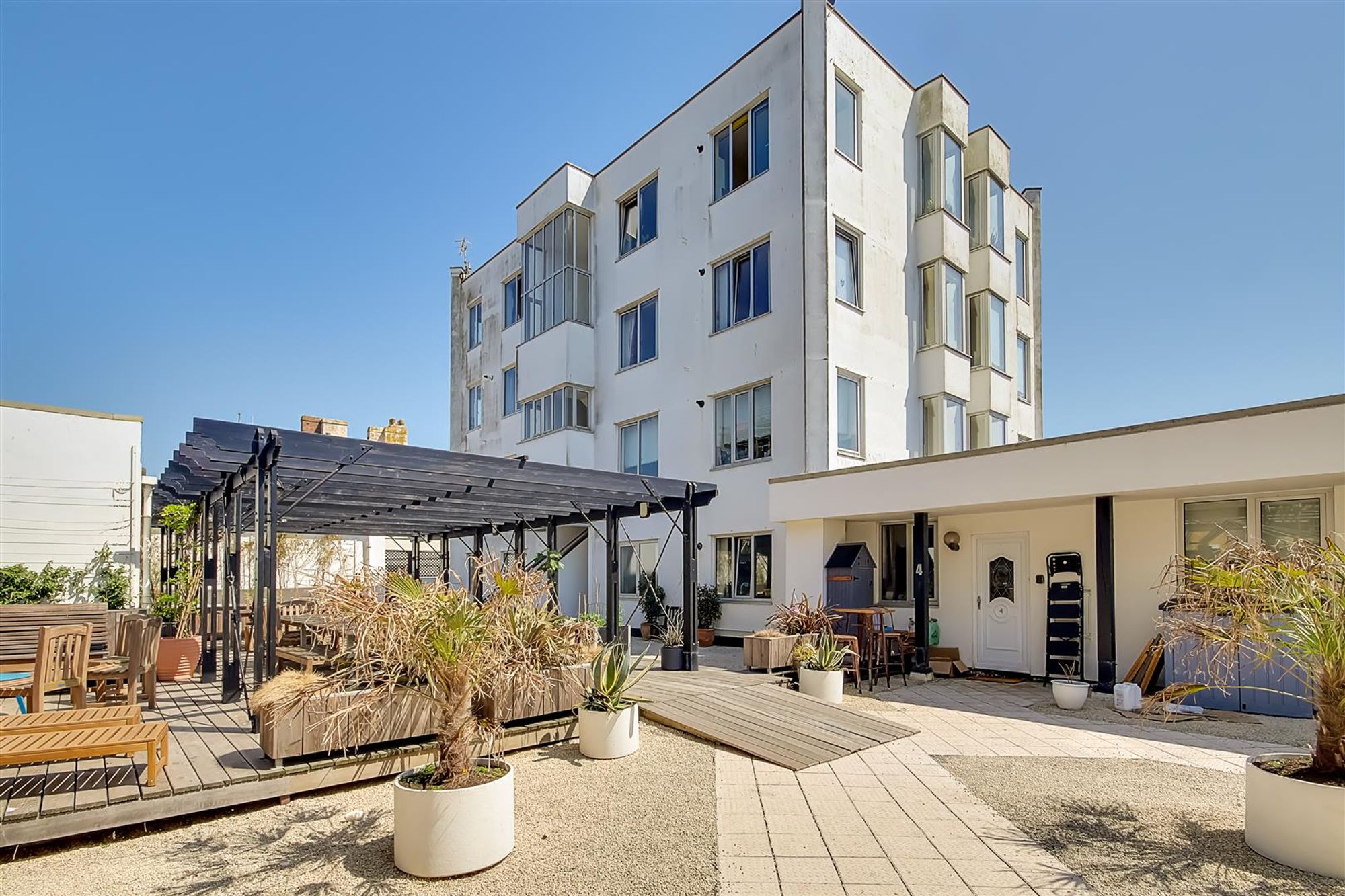 Apartment | Flat 11, Seaspray Marine Parade, Worthing, BN11 3PU | For Sale