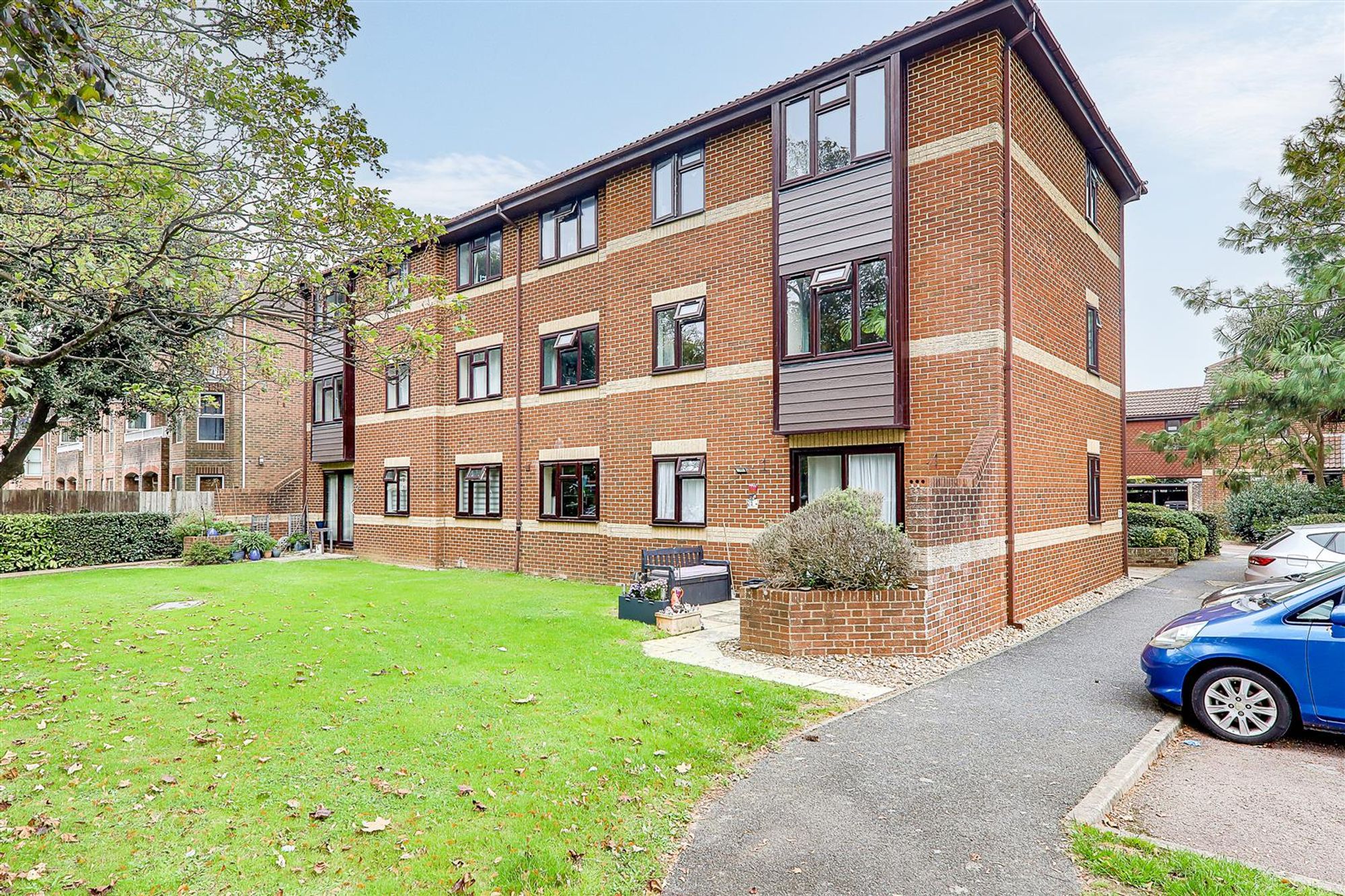Flat | 4 The Courtyard St. Botolphs Road, Worthing, BN11 4JQ | Sold - Subject to Contract