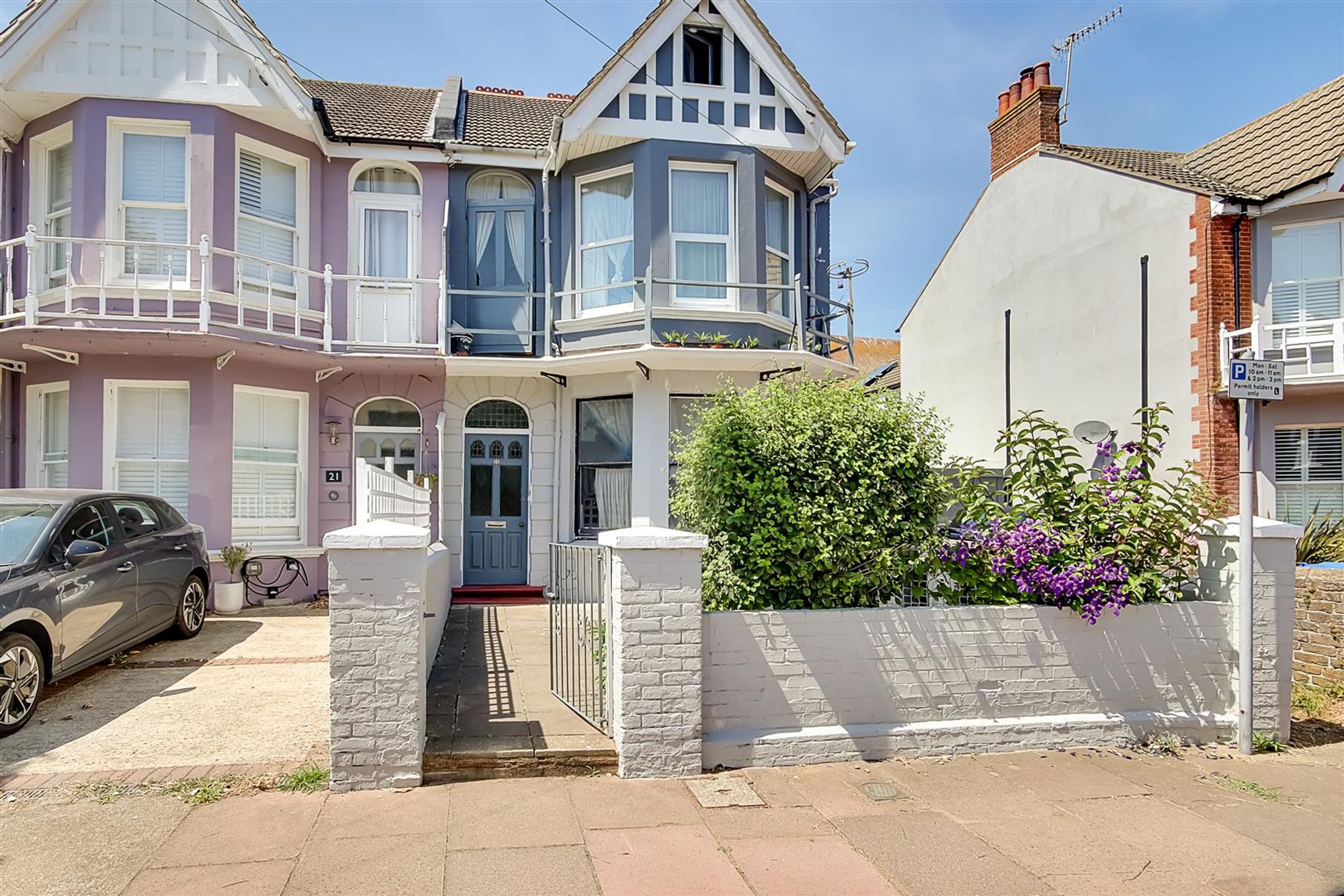 Flat | Flat 4, 23 Alexandra Road, Worthing, BN11 2DX | Sold - Subject to Contract