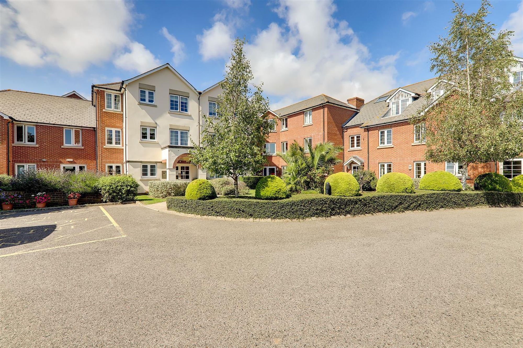 Other | Flat 30, Highfield Court, 75 Penfold Road, Worthing, BN14 8PE | For Sale