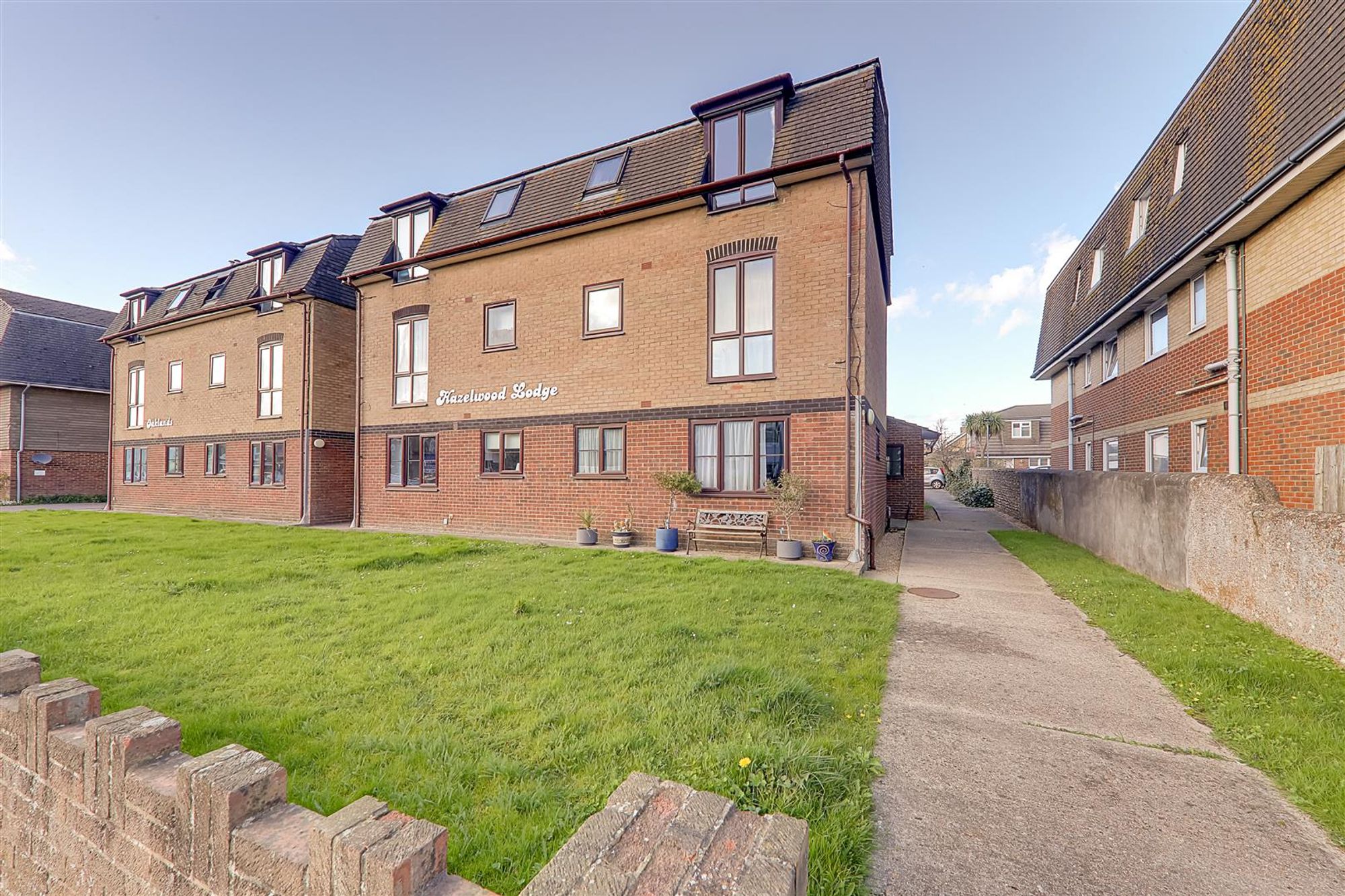 Flat | Flat 8, Hazelwood Lodge, 85 Penhill Road, Lancing, BN15 8HB | Sold - Subject to Contract