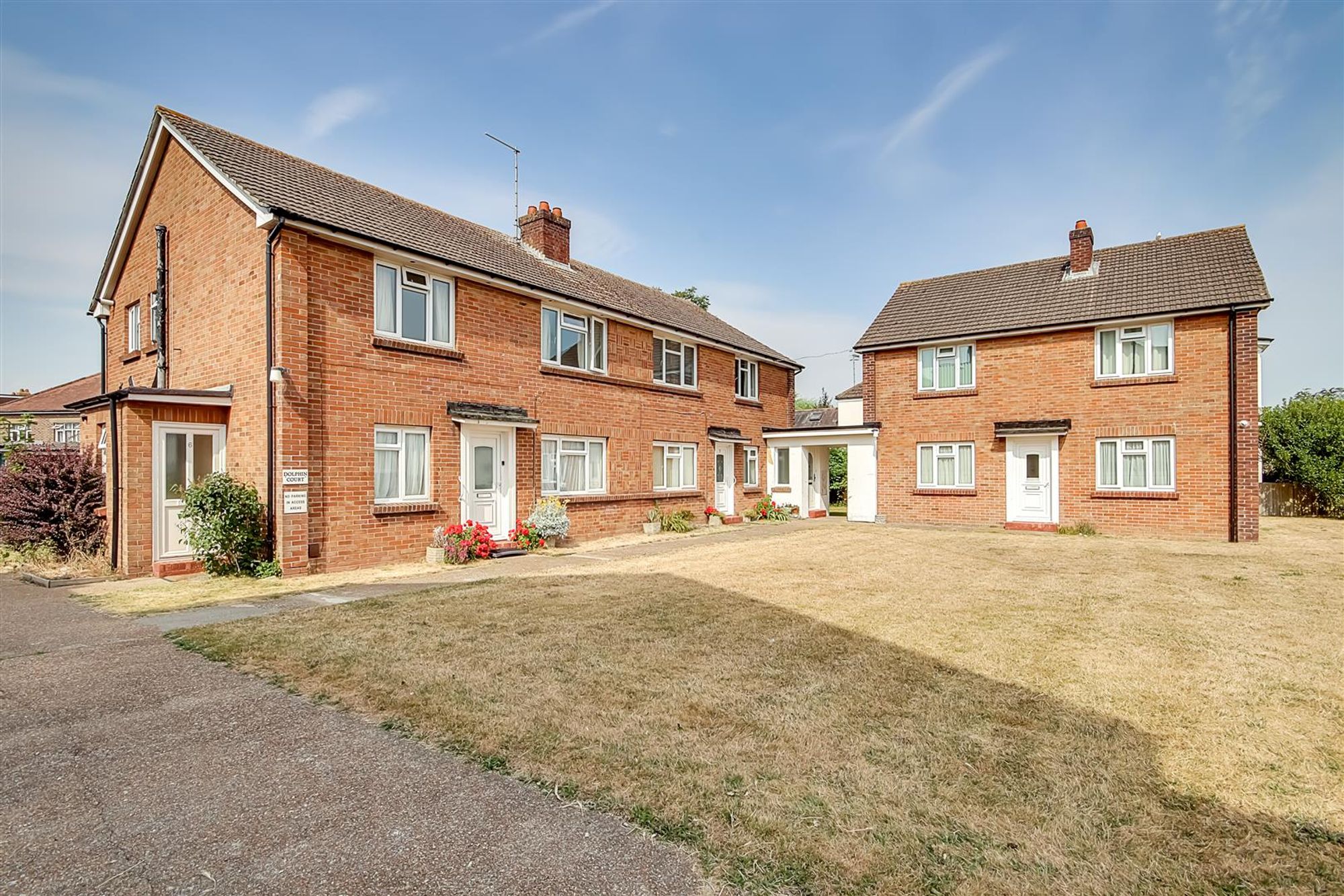 Apartment | 4 Dolphin Court Canterbury Road, Worthing, BN13 1AF | For Sale