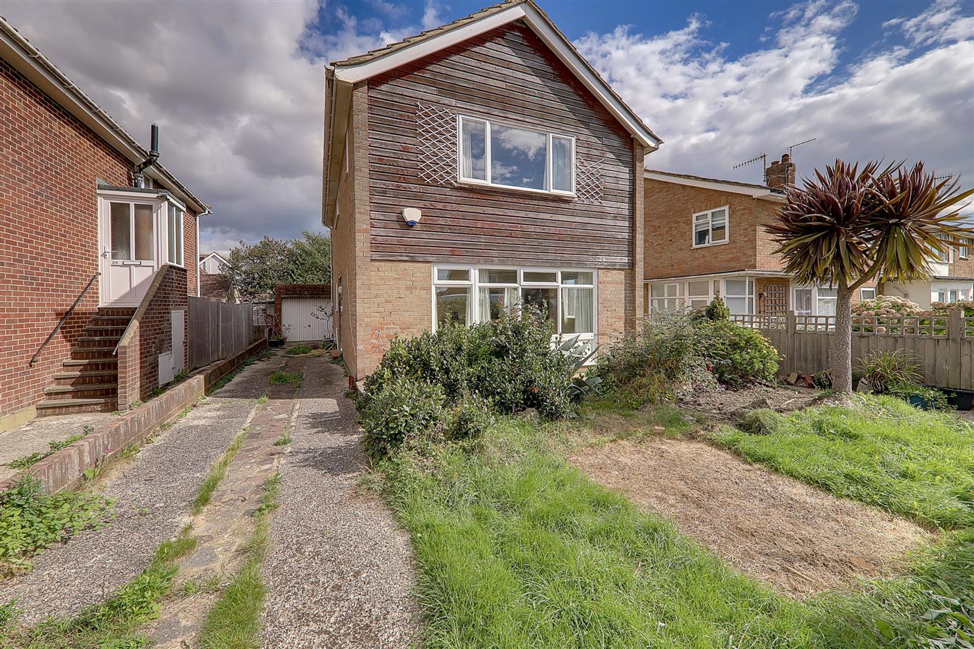 House | 41 Chesham Close, Goring-By-Sea, Worthing, BN12 4BJ | For Sale