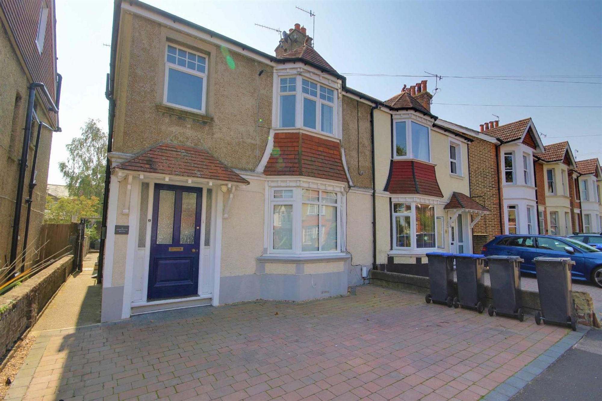 Other | Top Flat, 28 Kingsland Road, Worthing, BN14 9EB | Sold - Subject to Contract