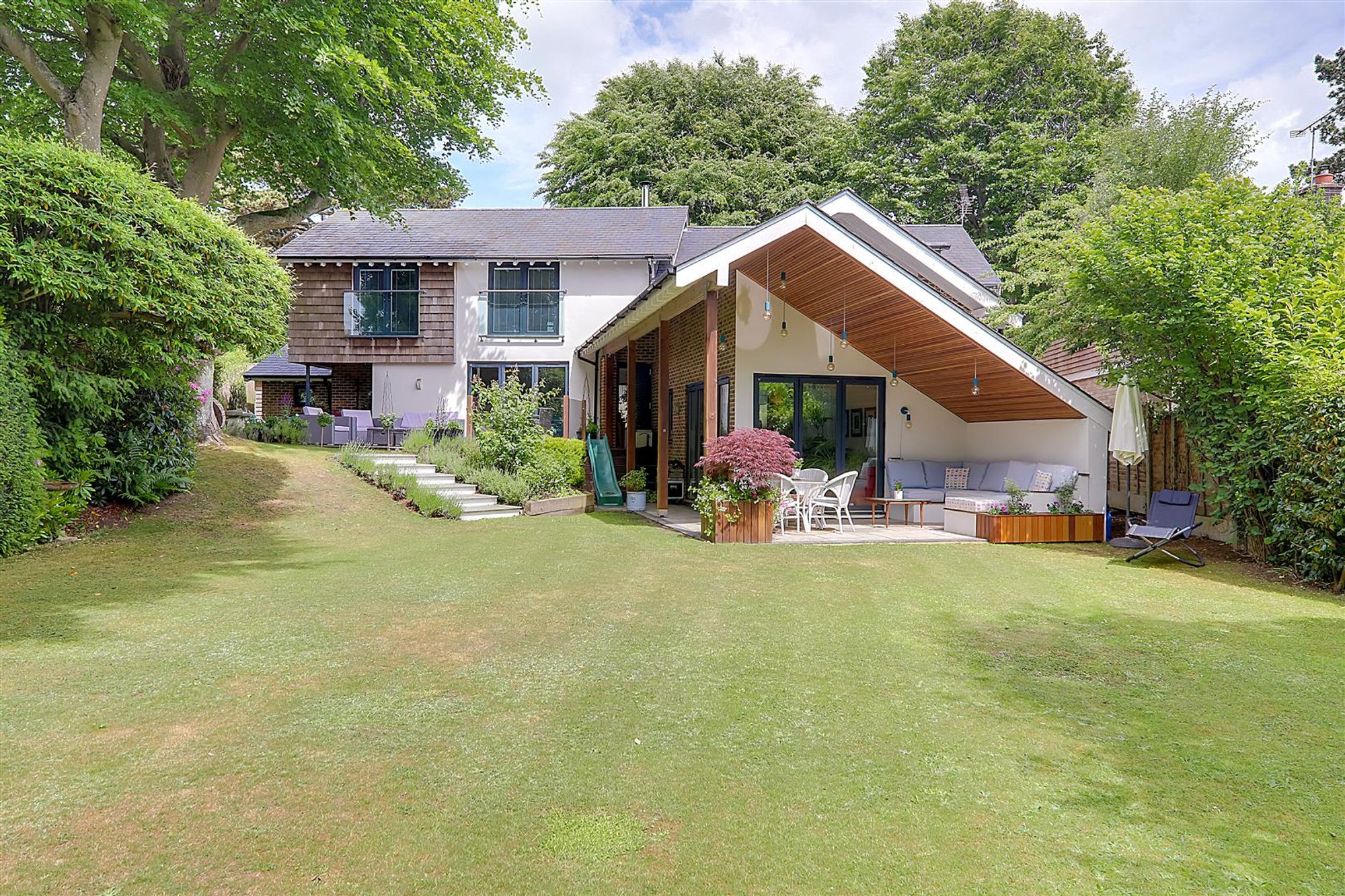 House | 8 Honeysuckle Lane, Worthing, BN13 3BT | For Sale