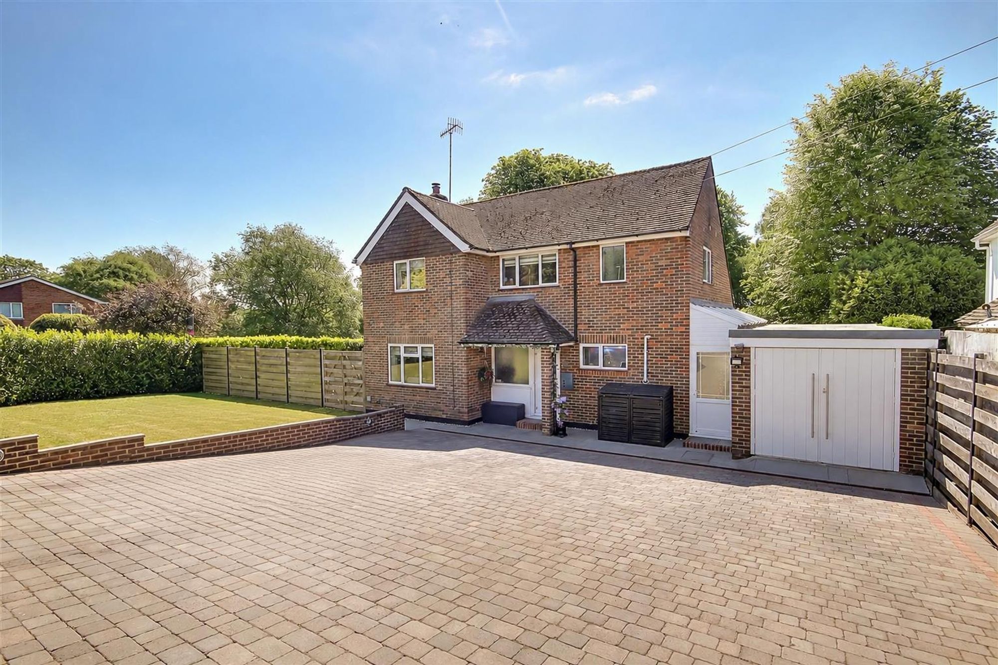 House | Beechcroft Fifth Avenue, Worthing, BN14 9NL | Sold - Subject to Contract