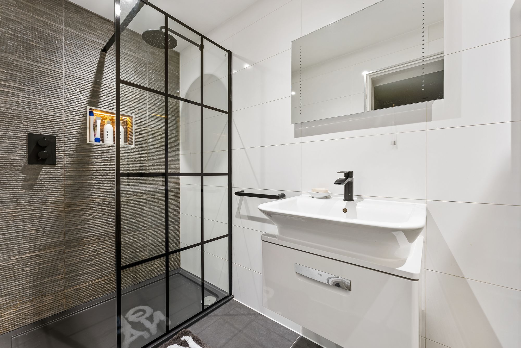 Bowden Close, Culcheth, WA3
