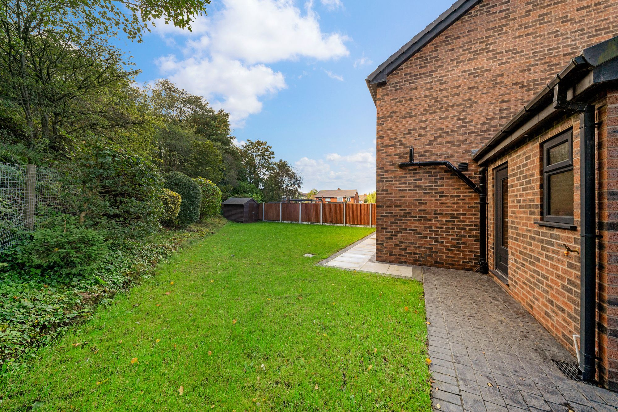 Lower Road, Liverpool, L26