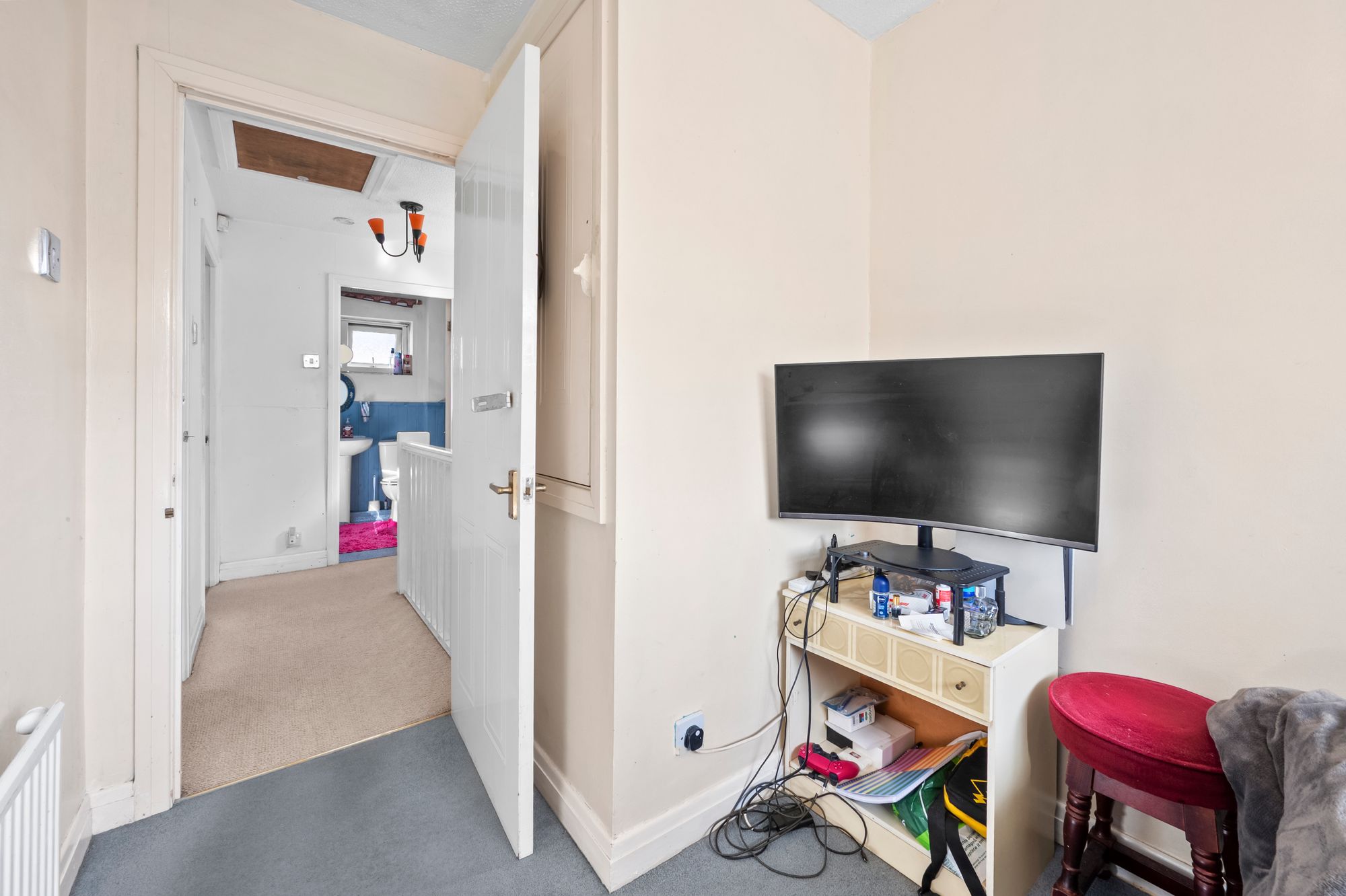 Aviemore Drive, Fearnhead, WA2