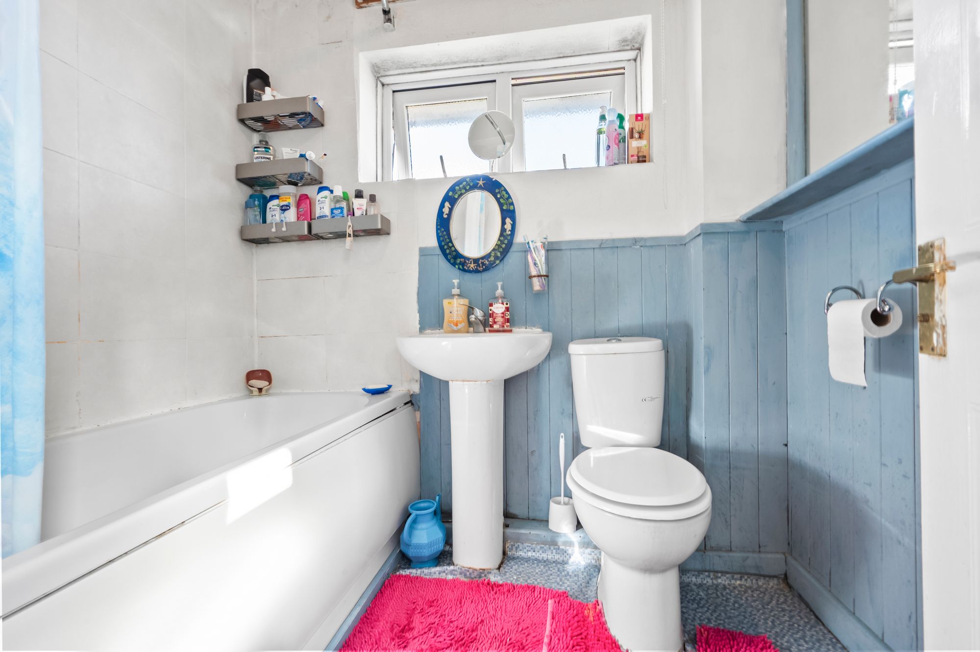 Aviemore Drive, Fearnhead, WA2