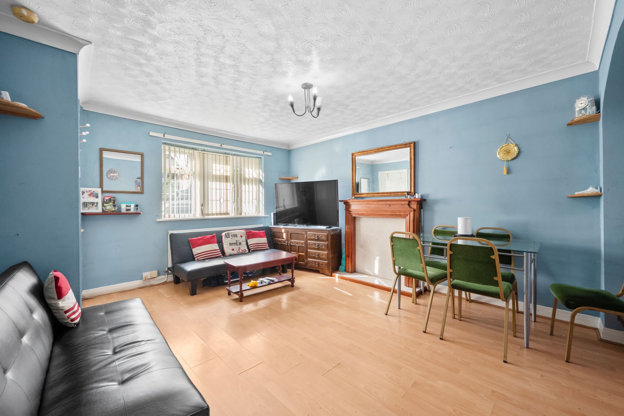 Aviemore Drive, Fearnhead, WA2