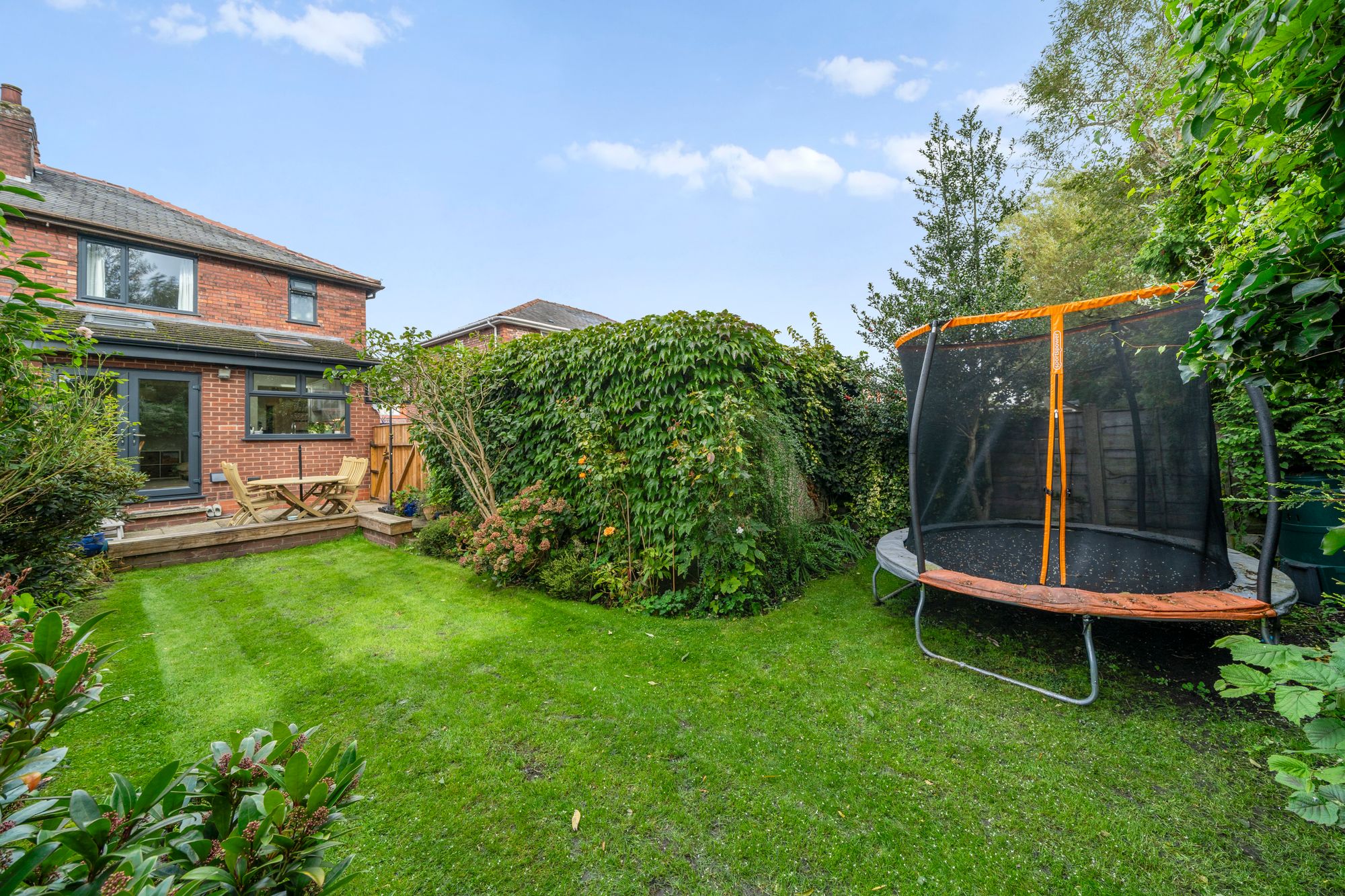 Leigh Road, Leigh, WN7