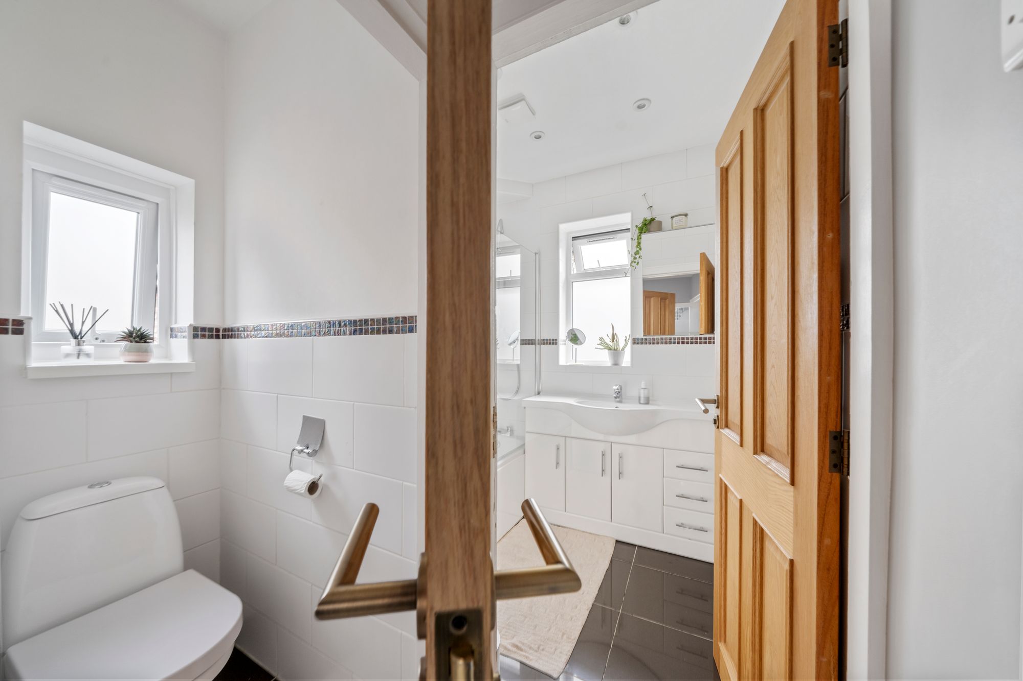 Leigh Road, Leigh, WN7
