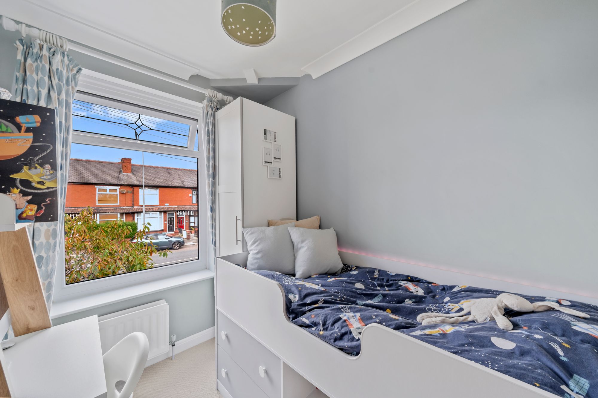 Leigh Road, Leigh, WN7