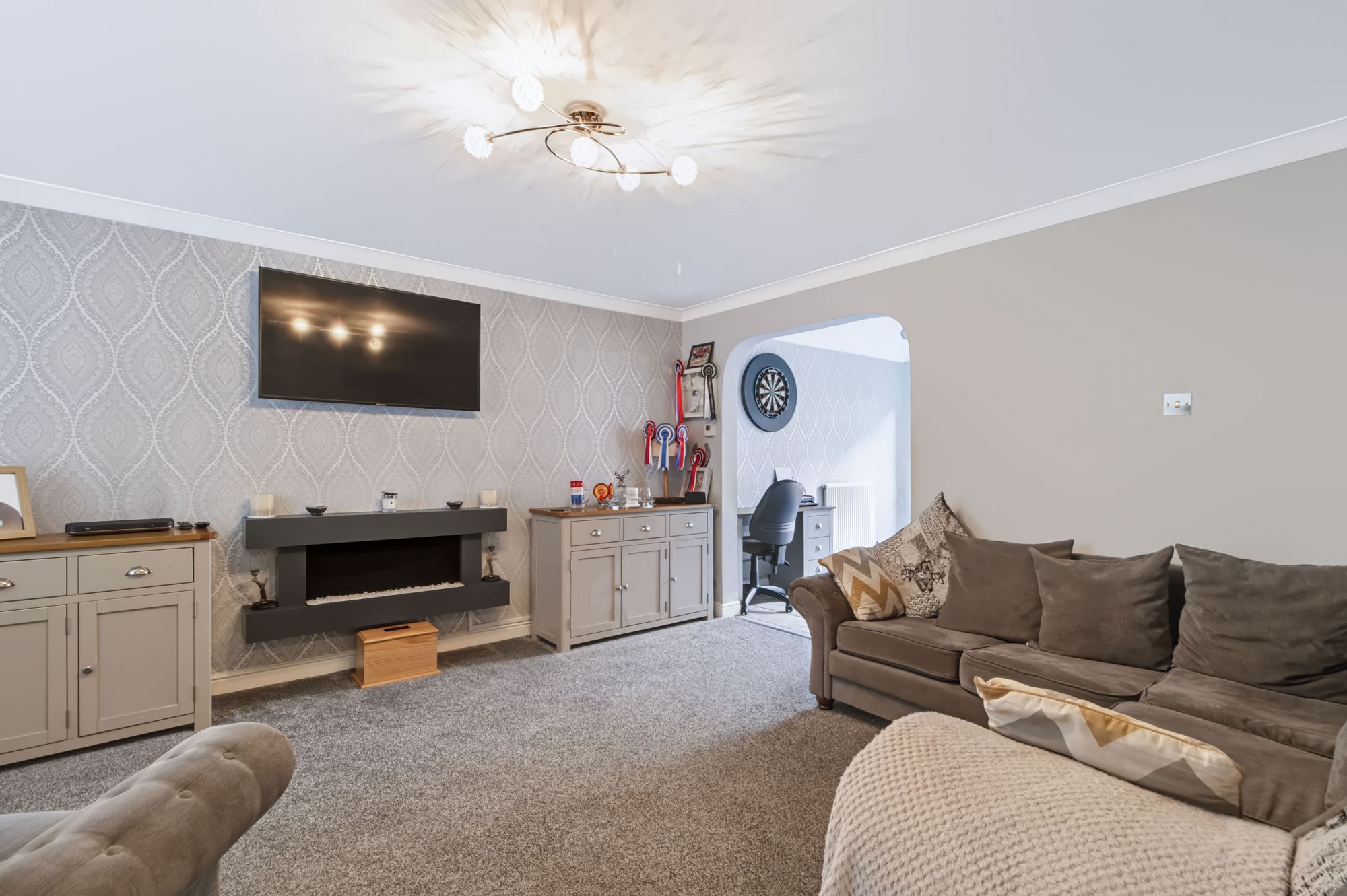 Keckwick Lane, Daresbury, WA4