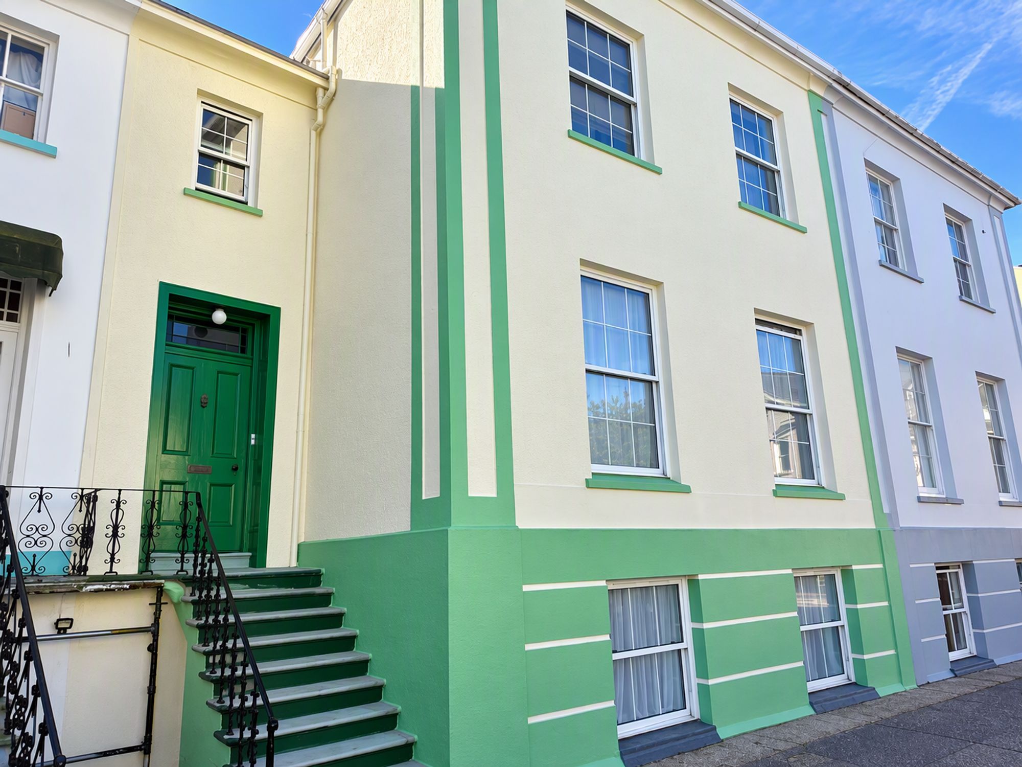 2 bed Property For Rent in St. Helier, Jersey