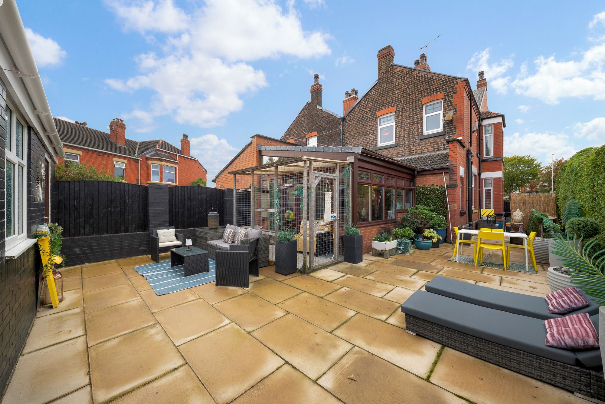 Birchfield Road, Widnes, WA8