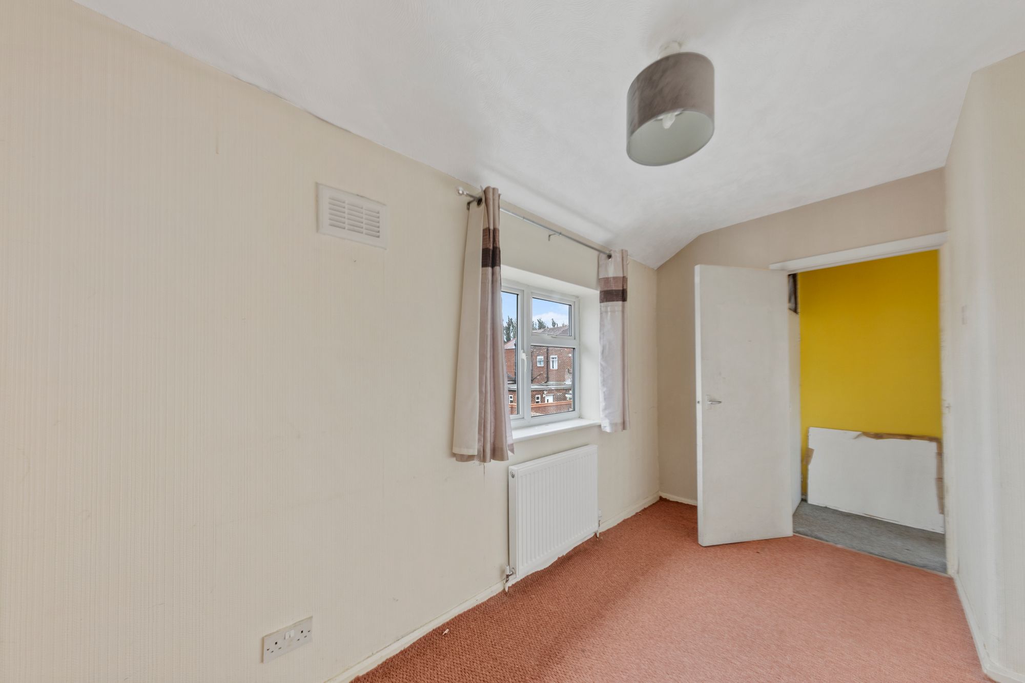 Harding Avenue, Warrington, WA2