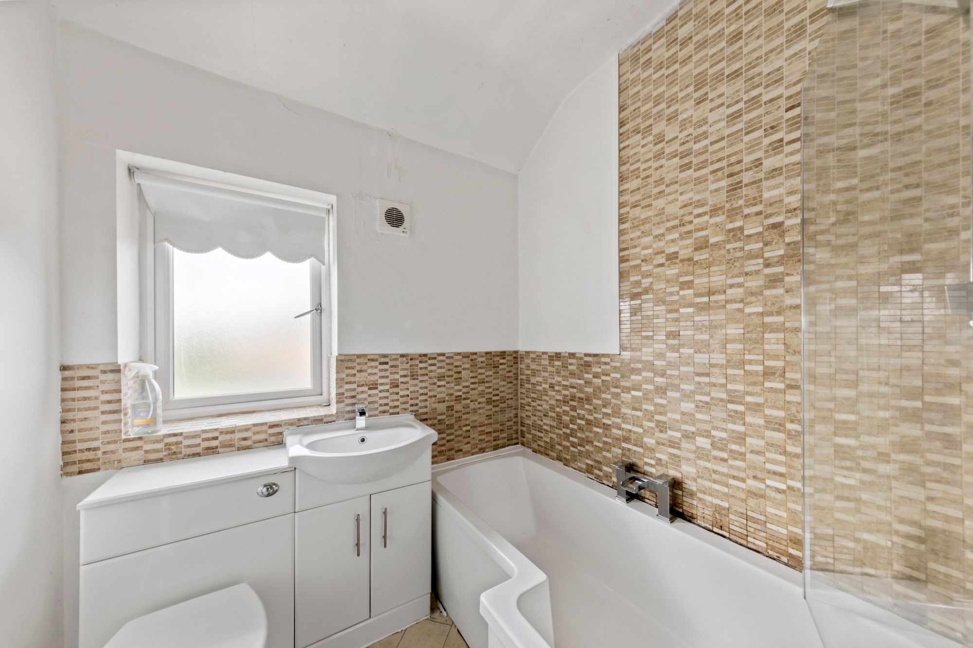Capesthorne Road, Warrington, WA2