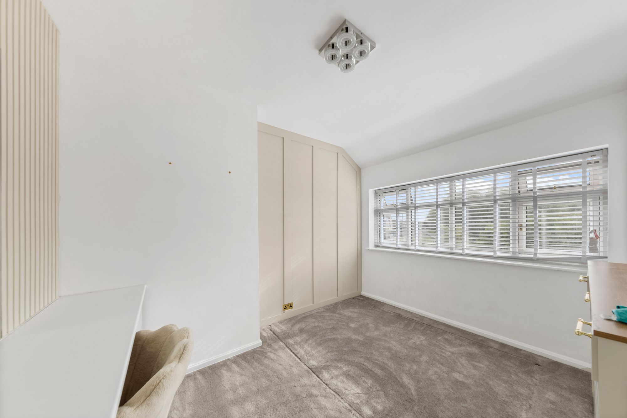 Capesthorne Road, Warrington, WA2
