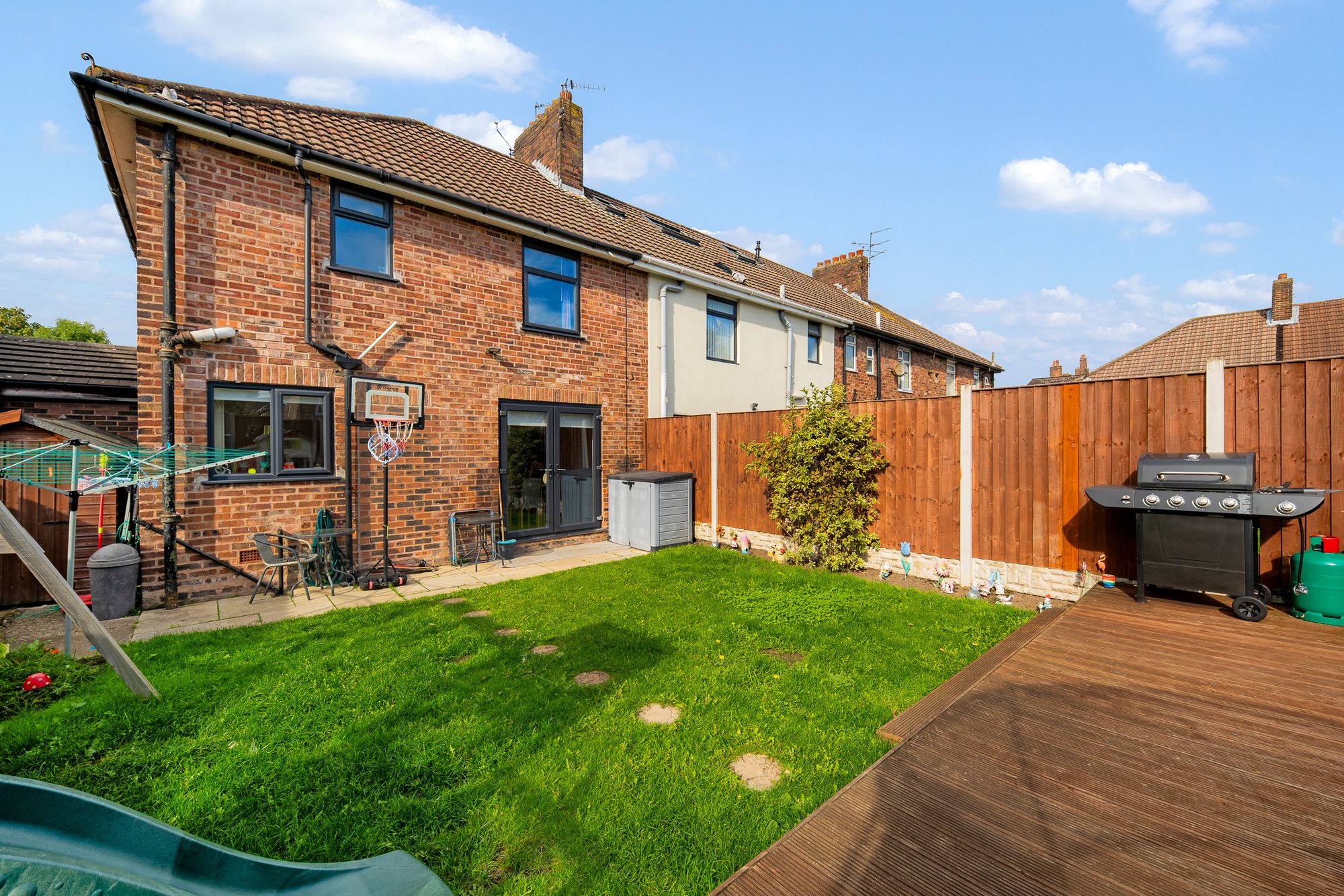 Dovecot Avenue, Liverpool, L14