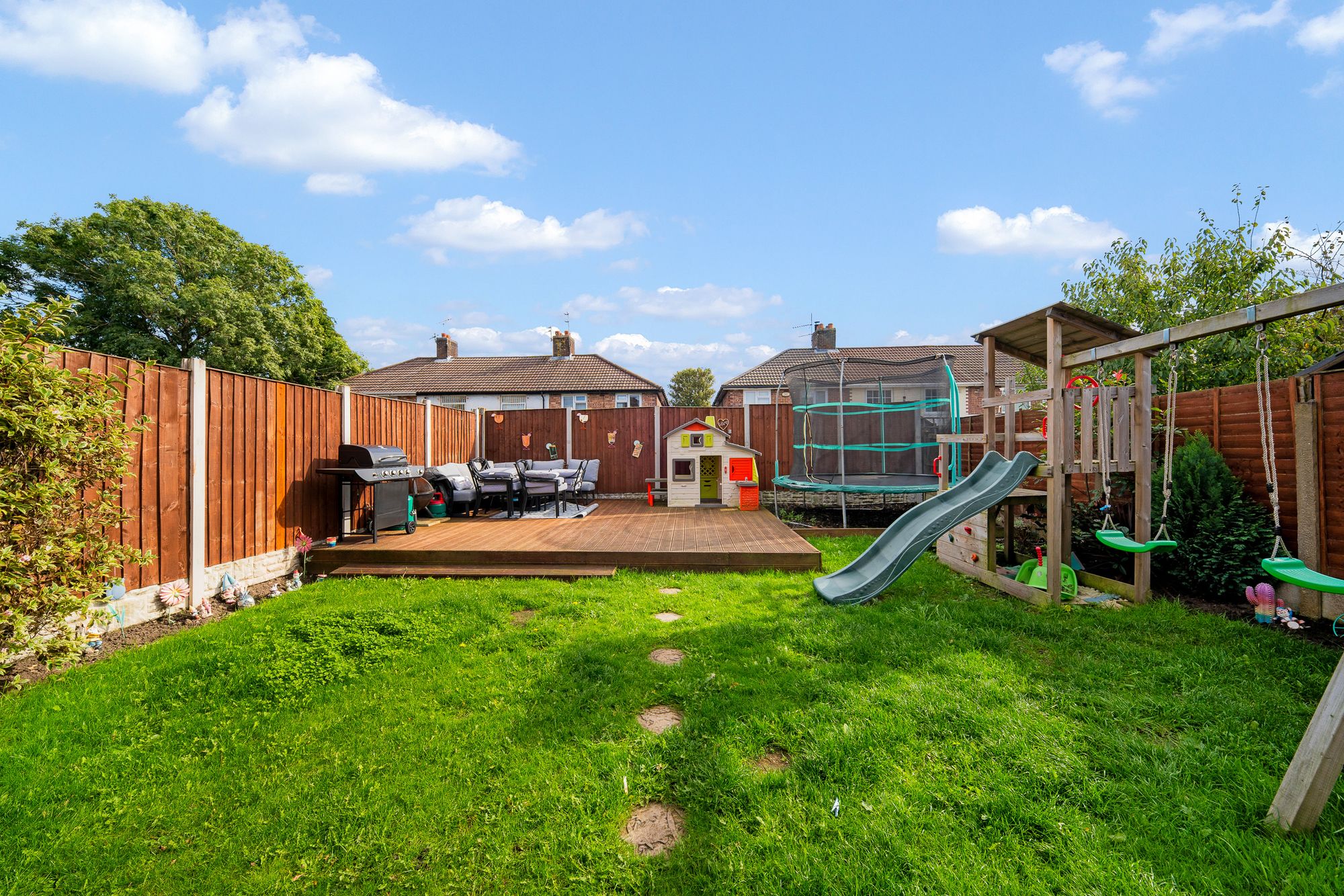 Dovecot Avenue, Liverpool, L14