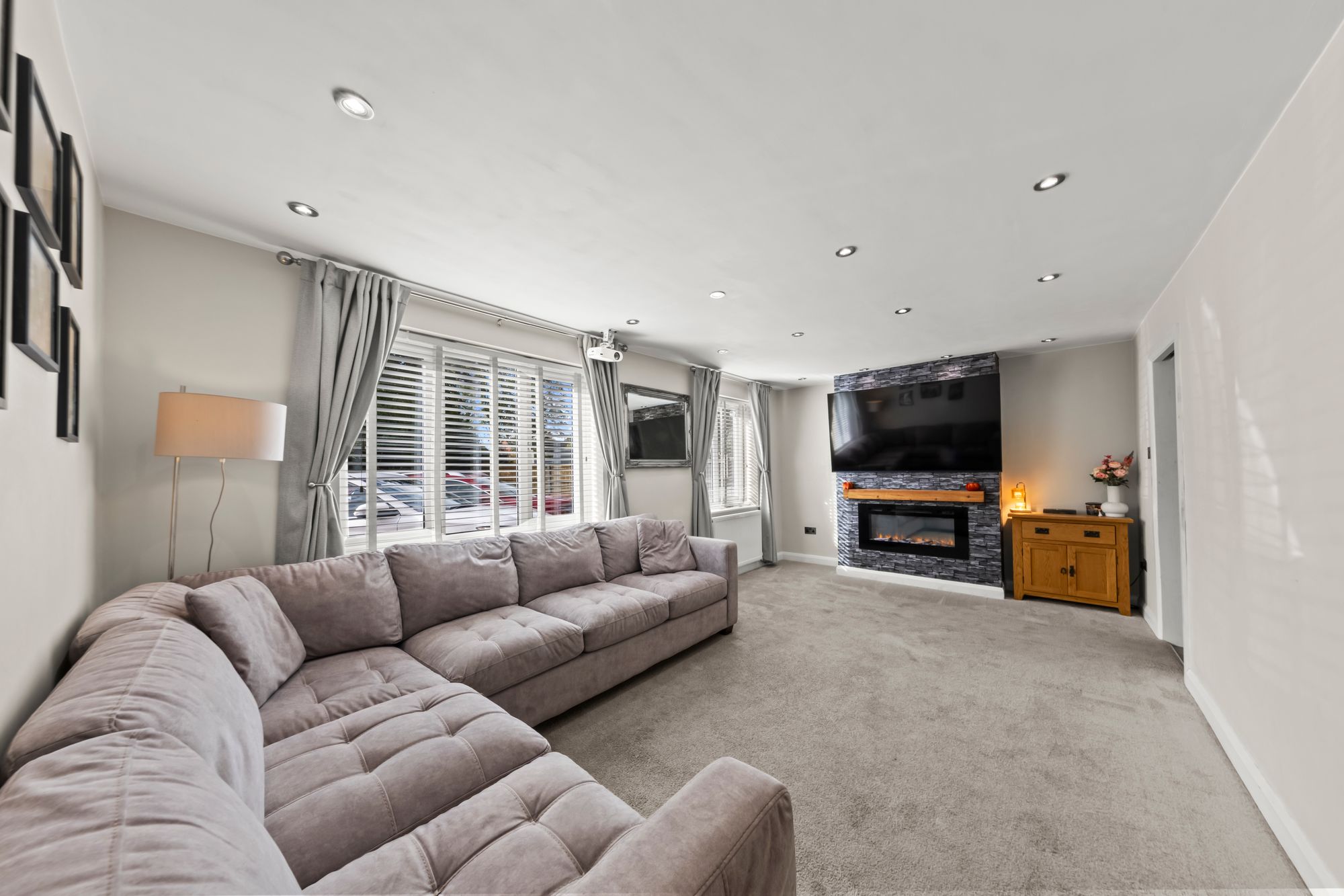 Oban Grove, Fearnhead, WA2