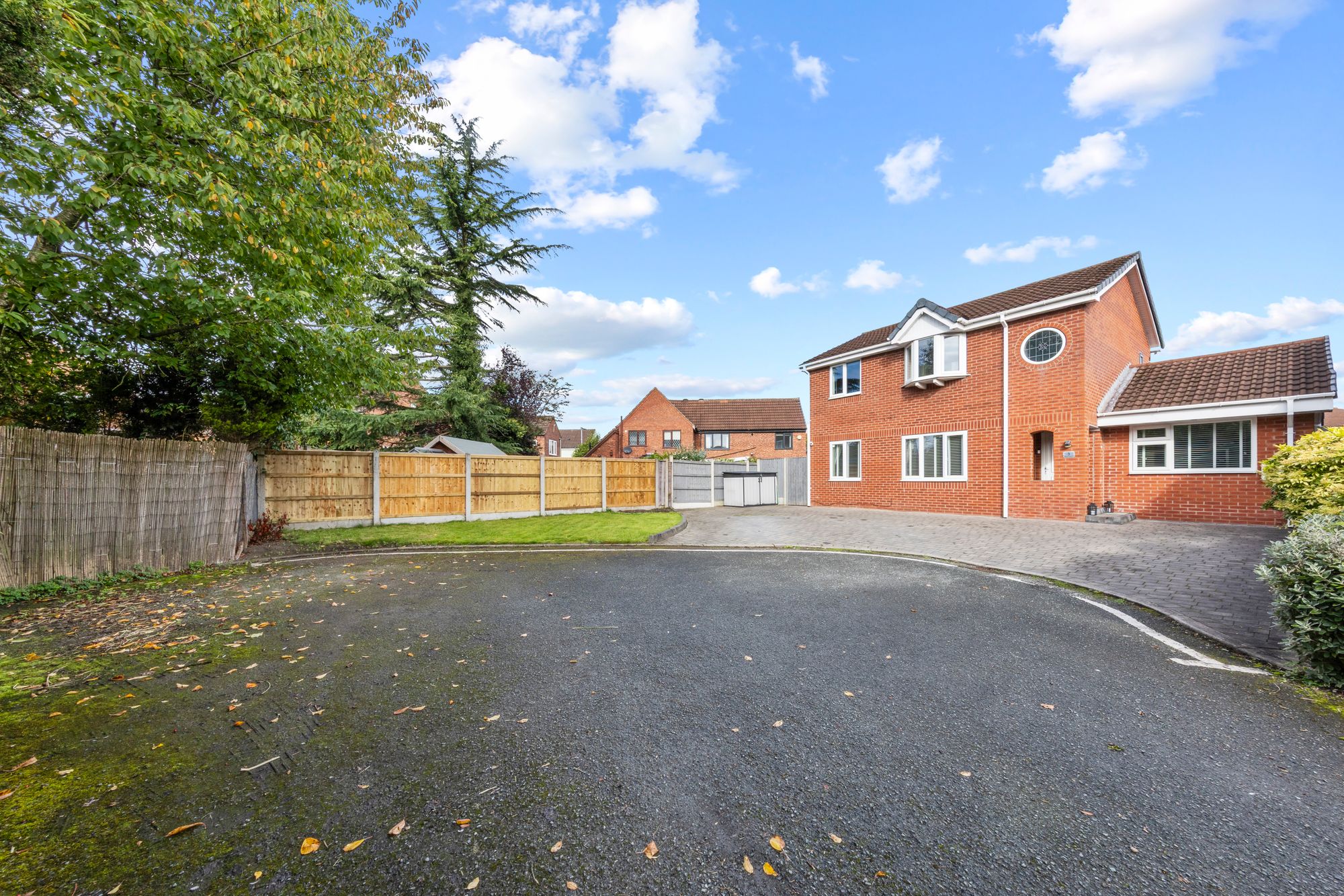 Oban Grove, Fearnhead, WA2