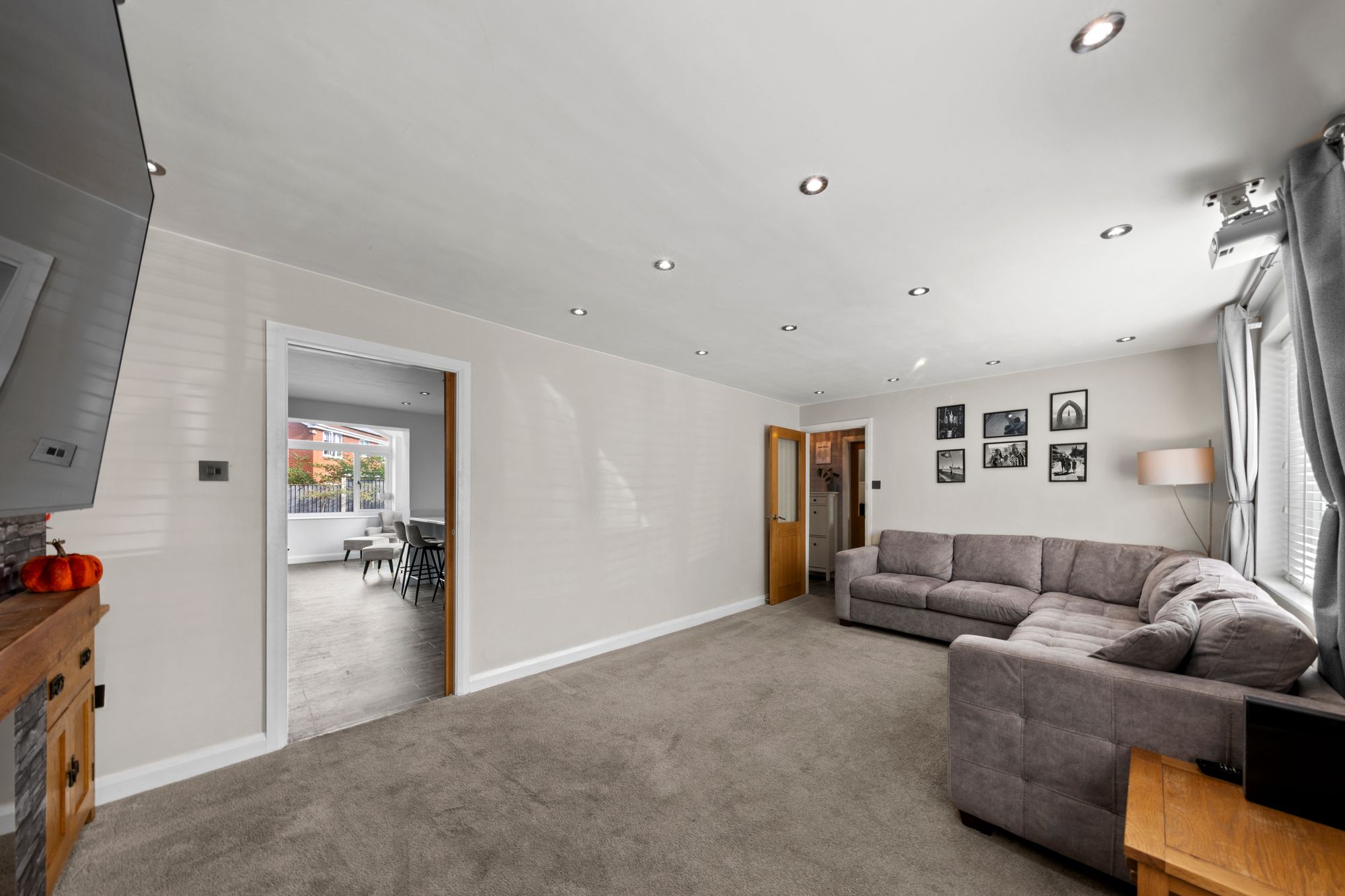 Oban Grove, Fearnhead, WA2