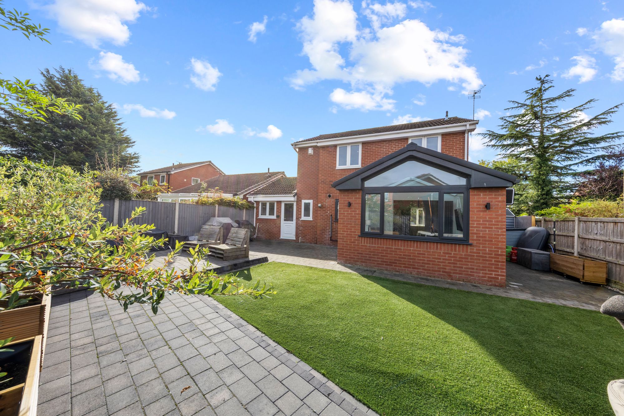 Oban Grove, Fearnhead, WA2
