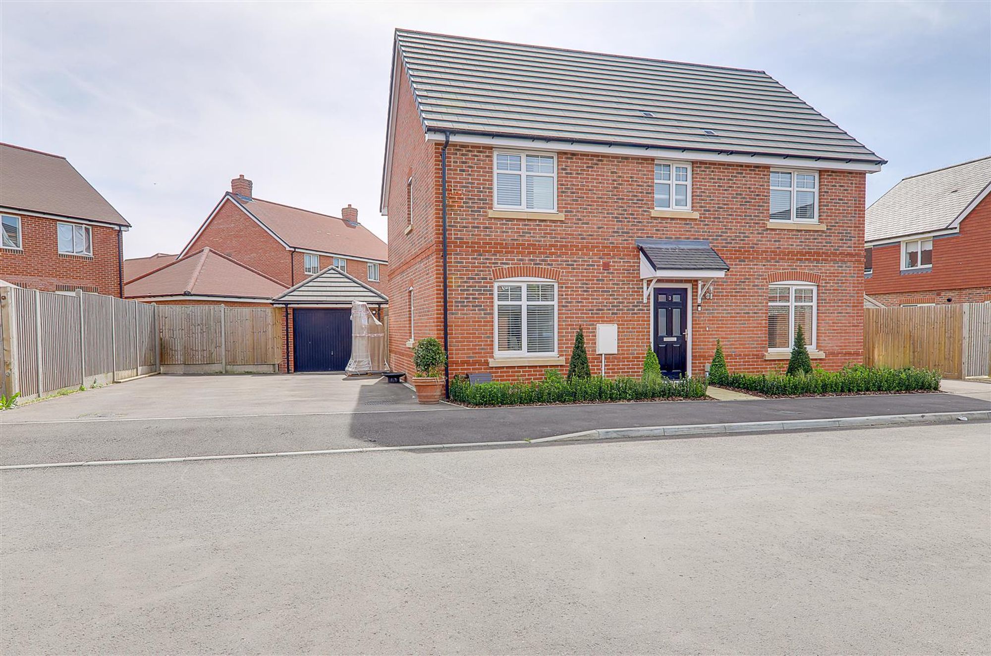 House | 3 Dianthus Grove, Worthing, BN13 3ZA | For Sale