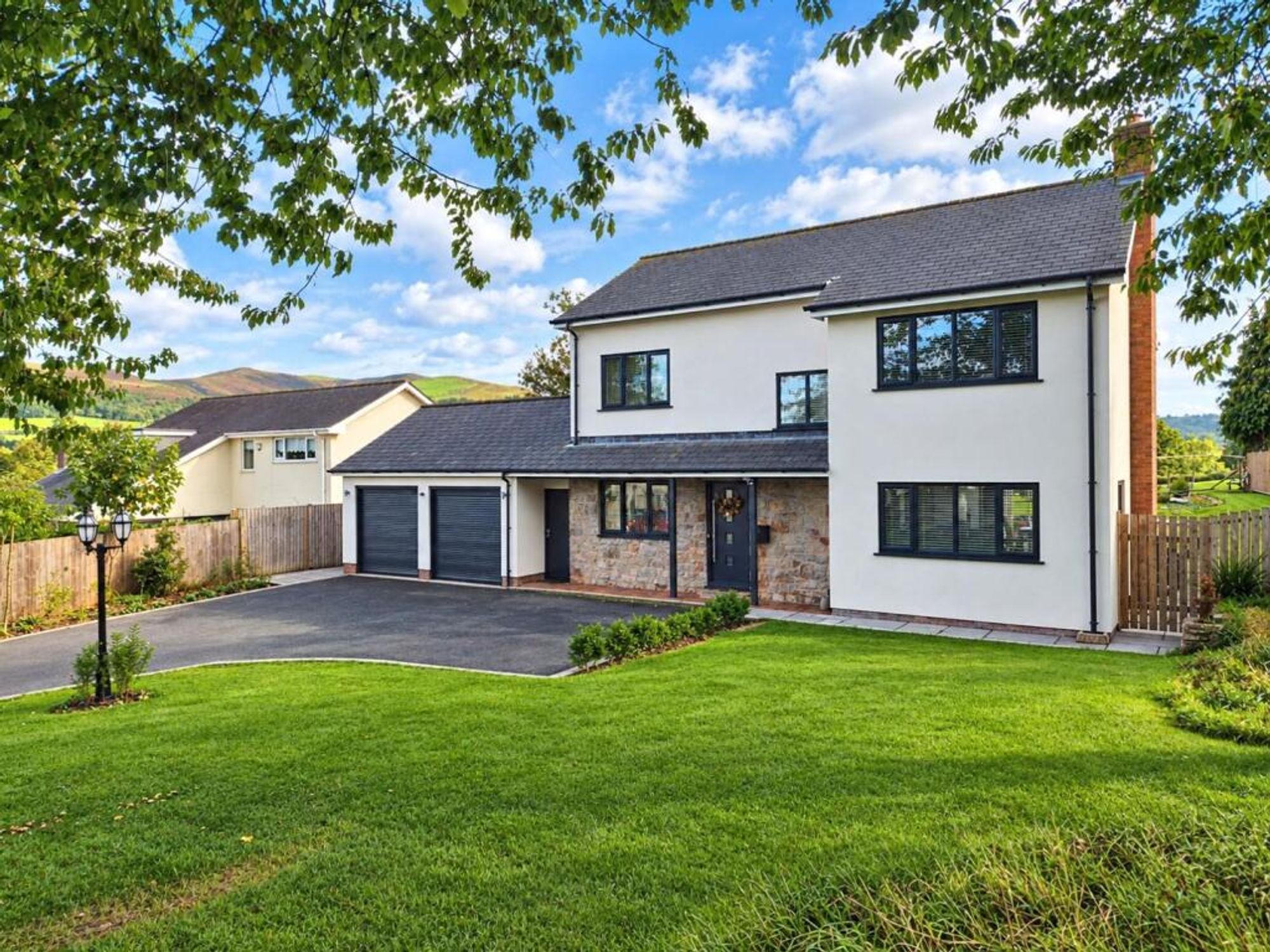 Llanfair Dyffryn Clwyd, Ruthin, LL15