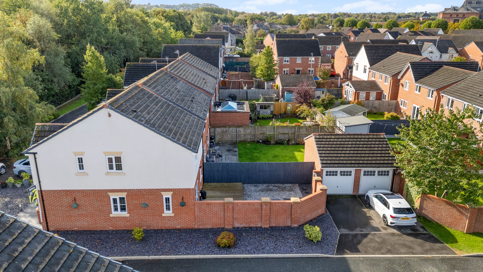 Doulton Close, Warrington, WA4