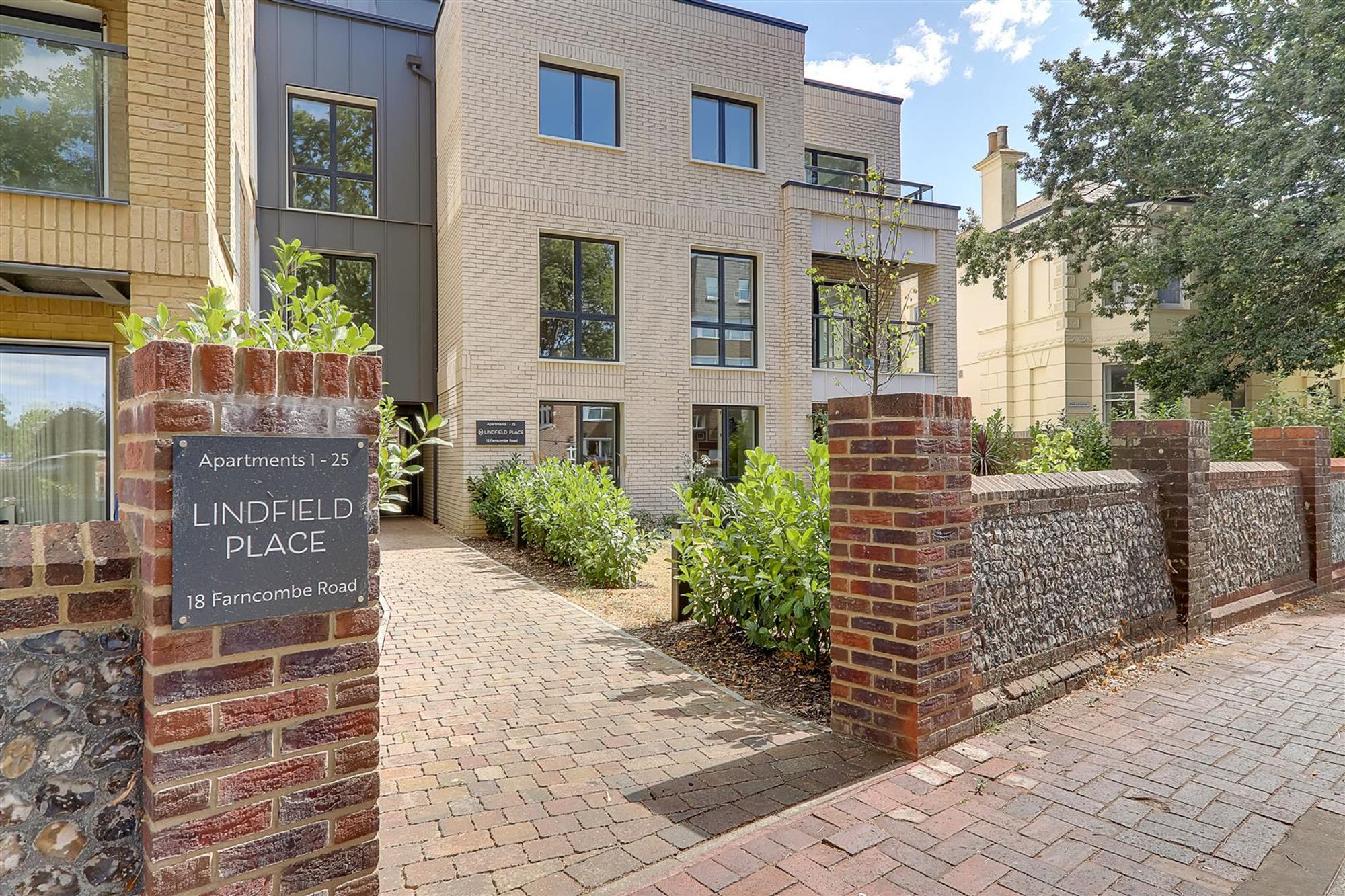 Flat | Flat 15, Lindfield Place, 18 Farncombe Road, Worthing, BN11 2FQ | For Sale