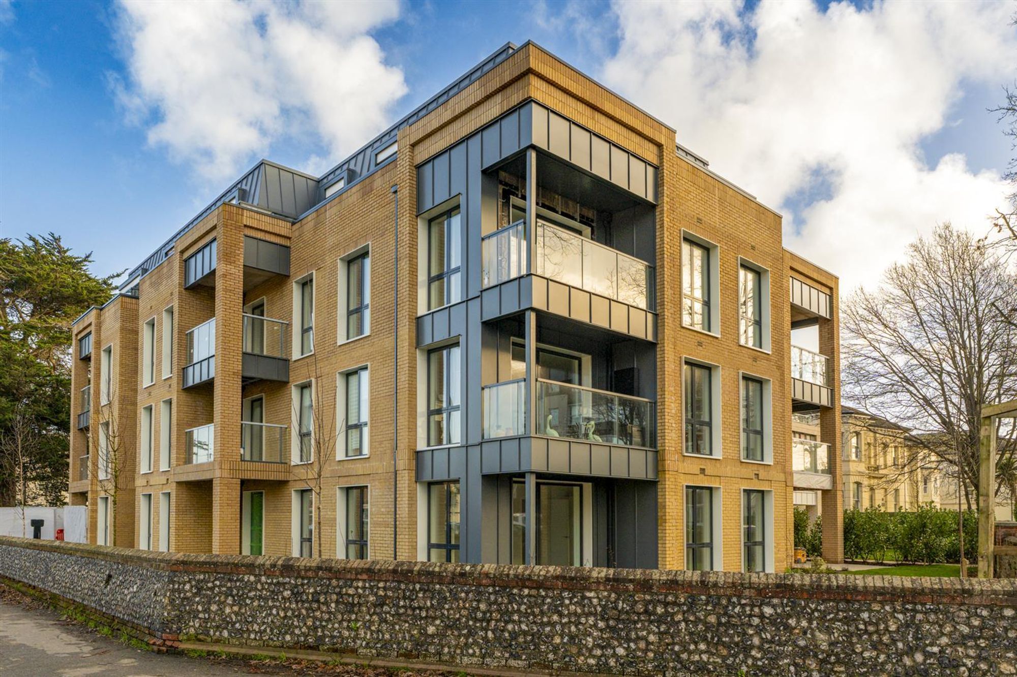 Flat | Flat 4, Lindfield Place, 18 Farncombe Road, Worthing, BN11 2FQ | For Sale