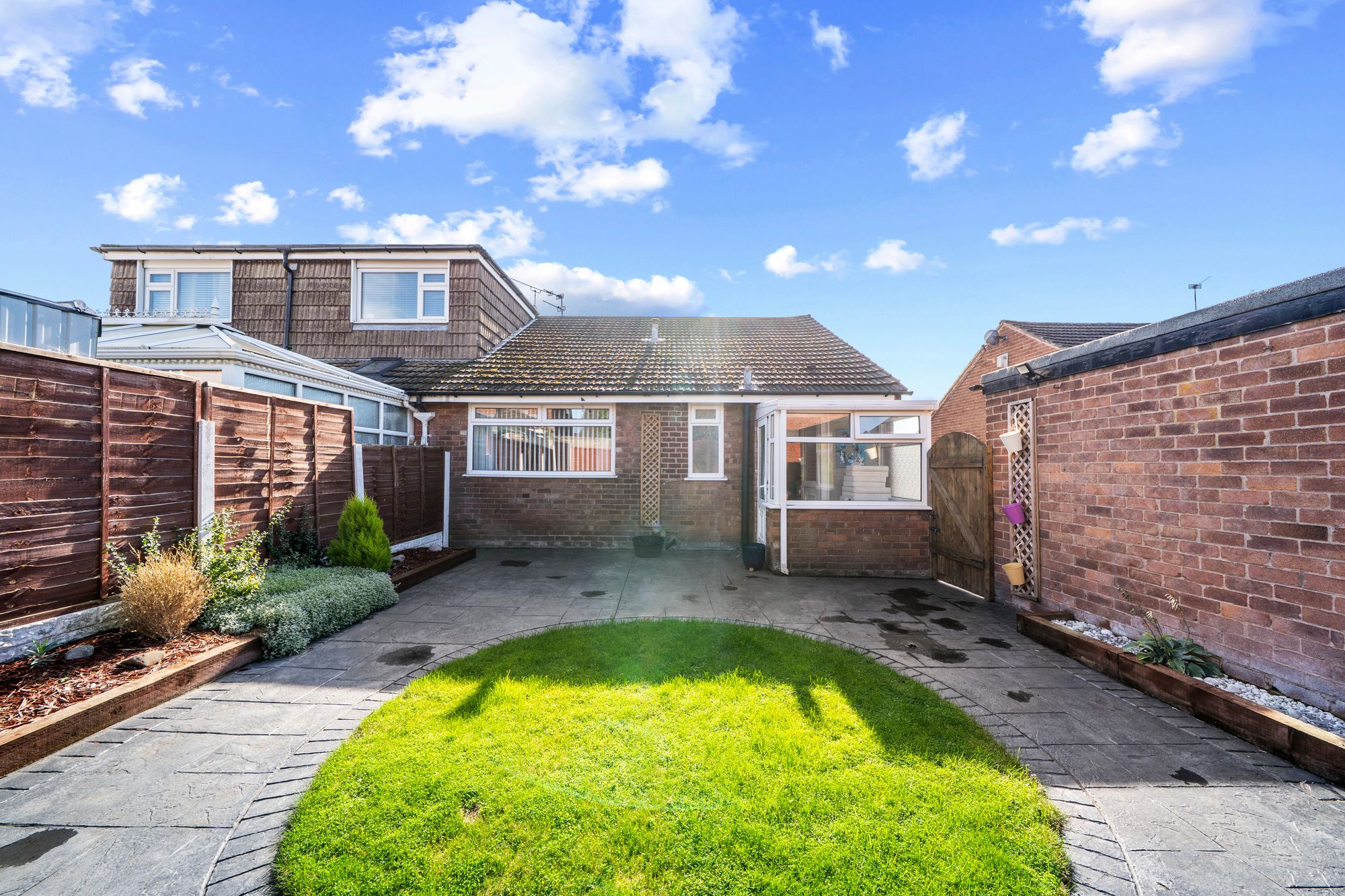 Falcondale Road, Winwick, WA2