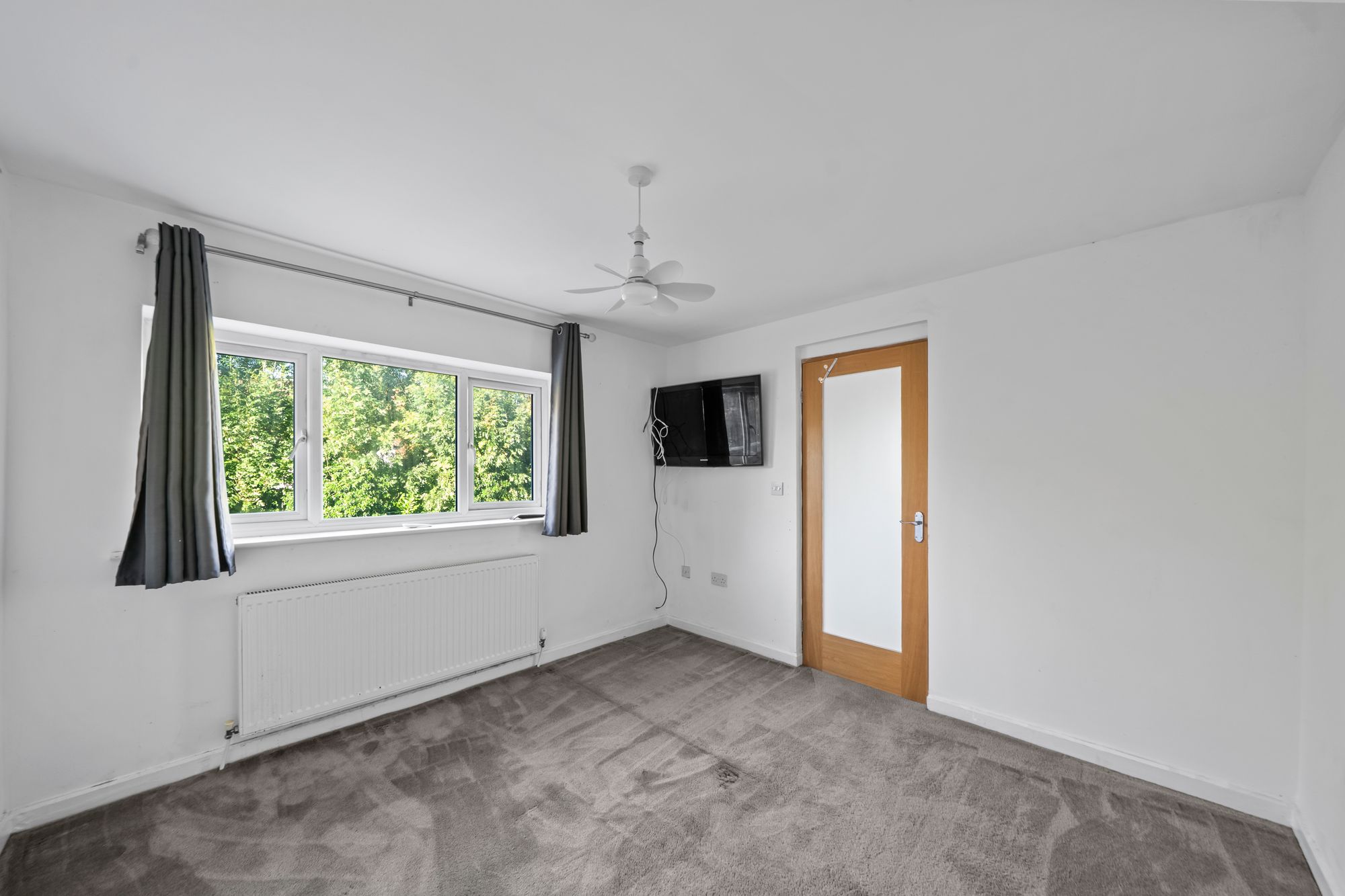 Radcliffe Avenue, Culcheth, WA3