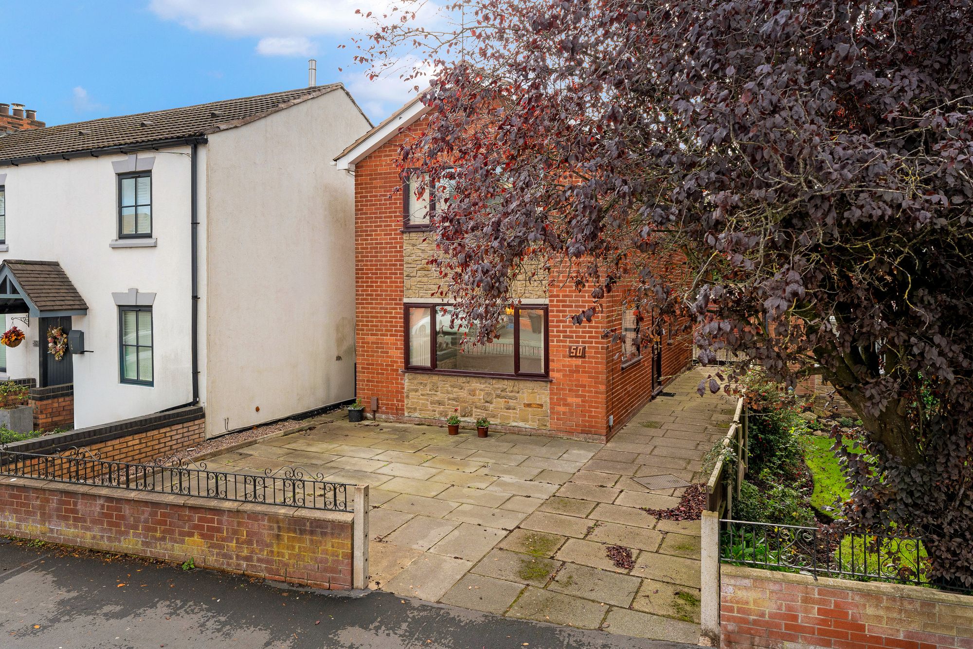 Highfield Road, Widnes, WA8