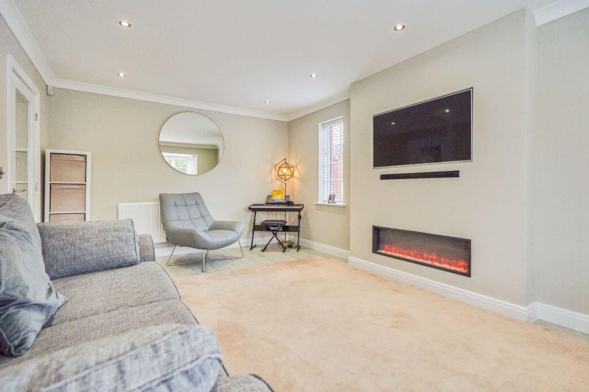 Stirrups Farm Road, Lowton, WA3