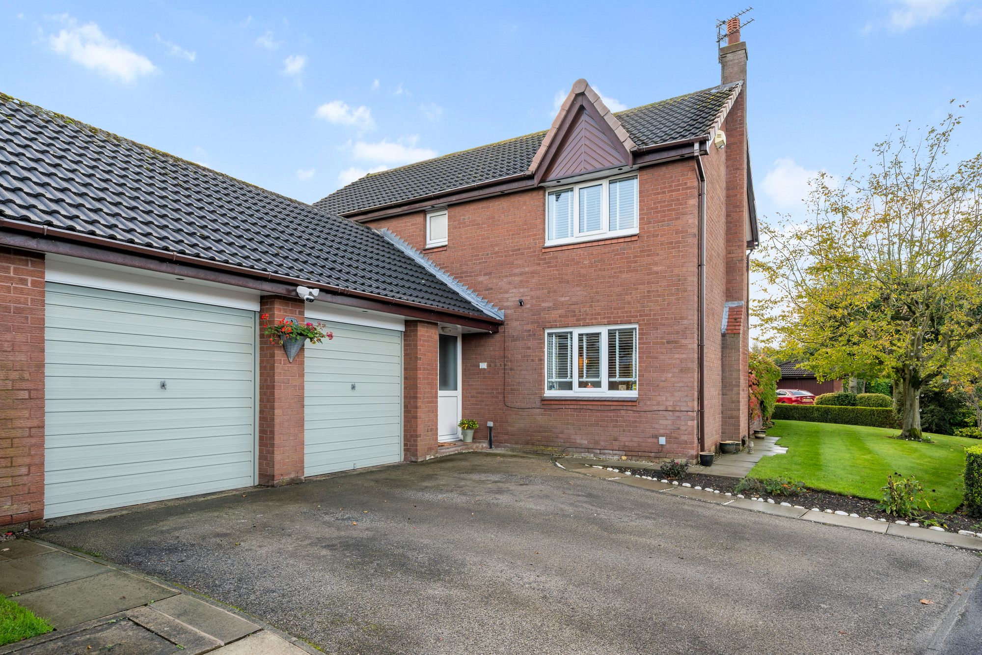 Carrington Close, Birchwood, WA3