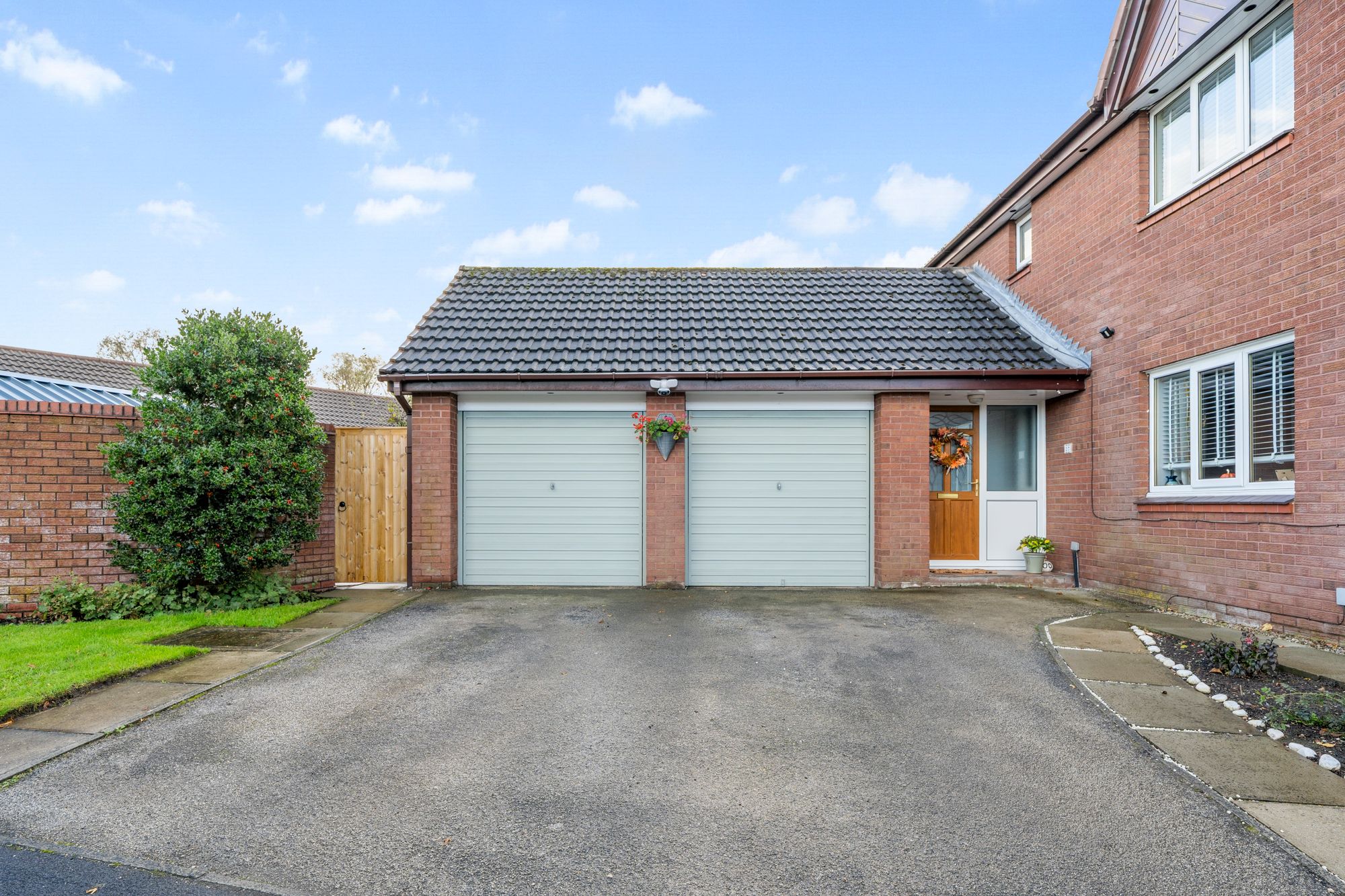 Carrington Close, Birchwood, WA3