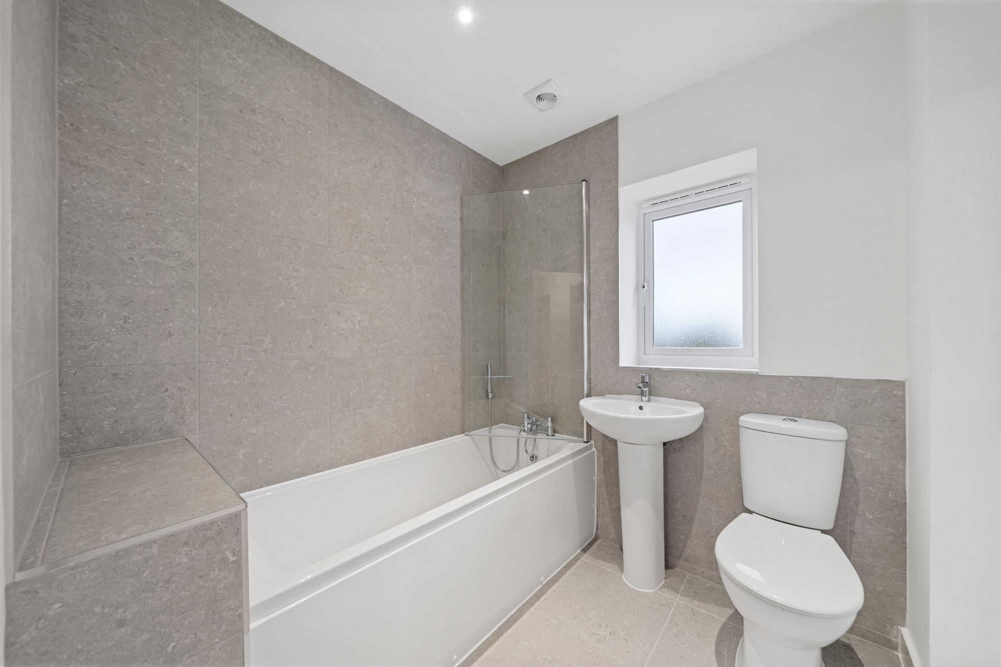 Halis Court, Hale Village, L24