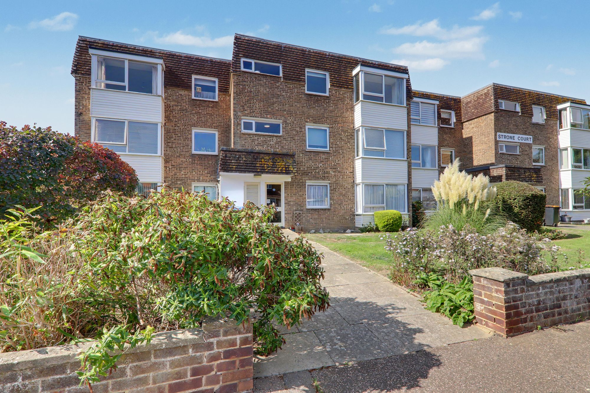 Flat | Flat 6, Strone Court Wallace Avenue, Worthing, BN11 5RD | For Sale