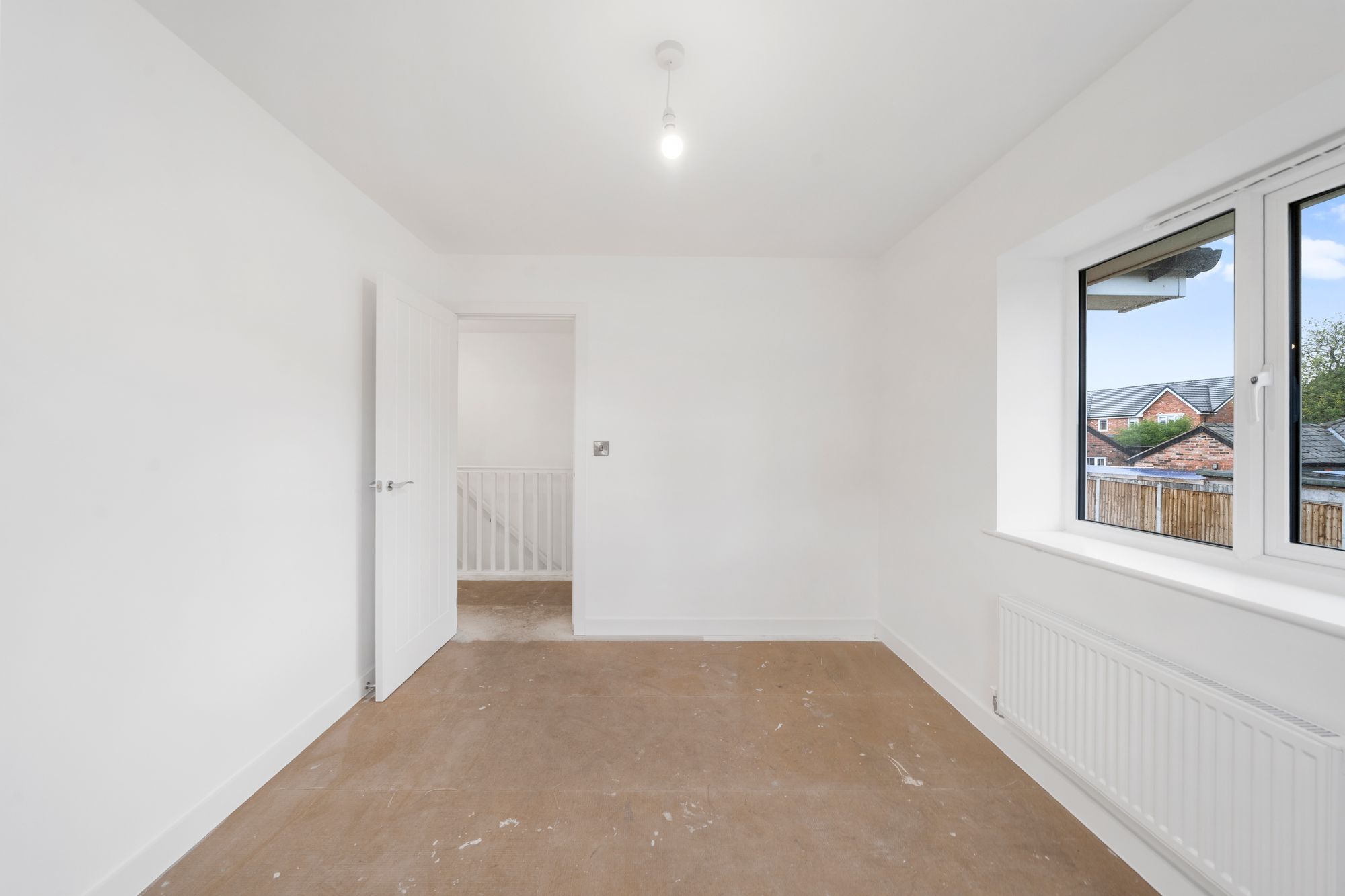 Halis Court, Hale Village, L24