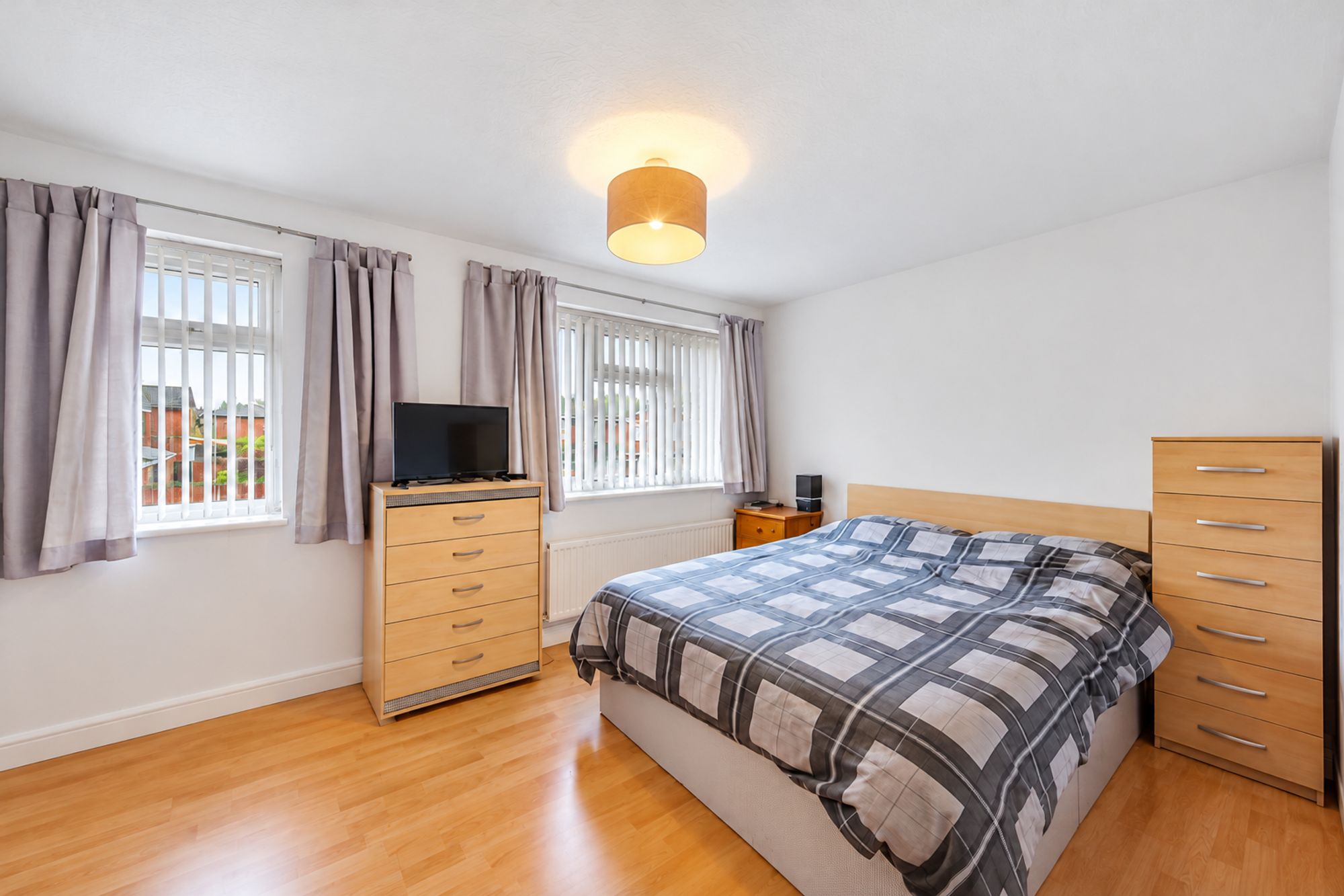 Case Grove, Prescot, L35