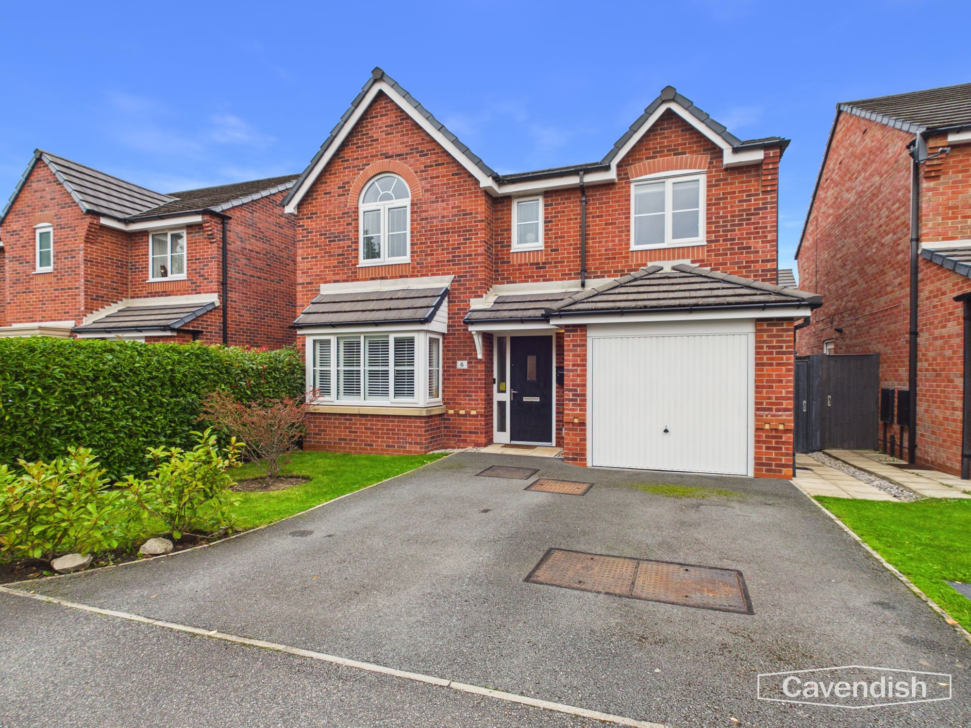Evans Court, Broughton, CH4