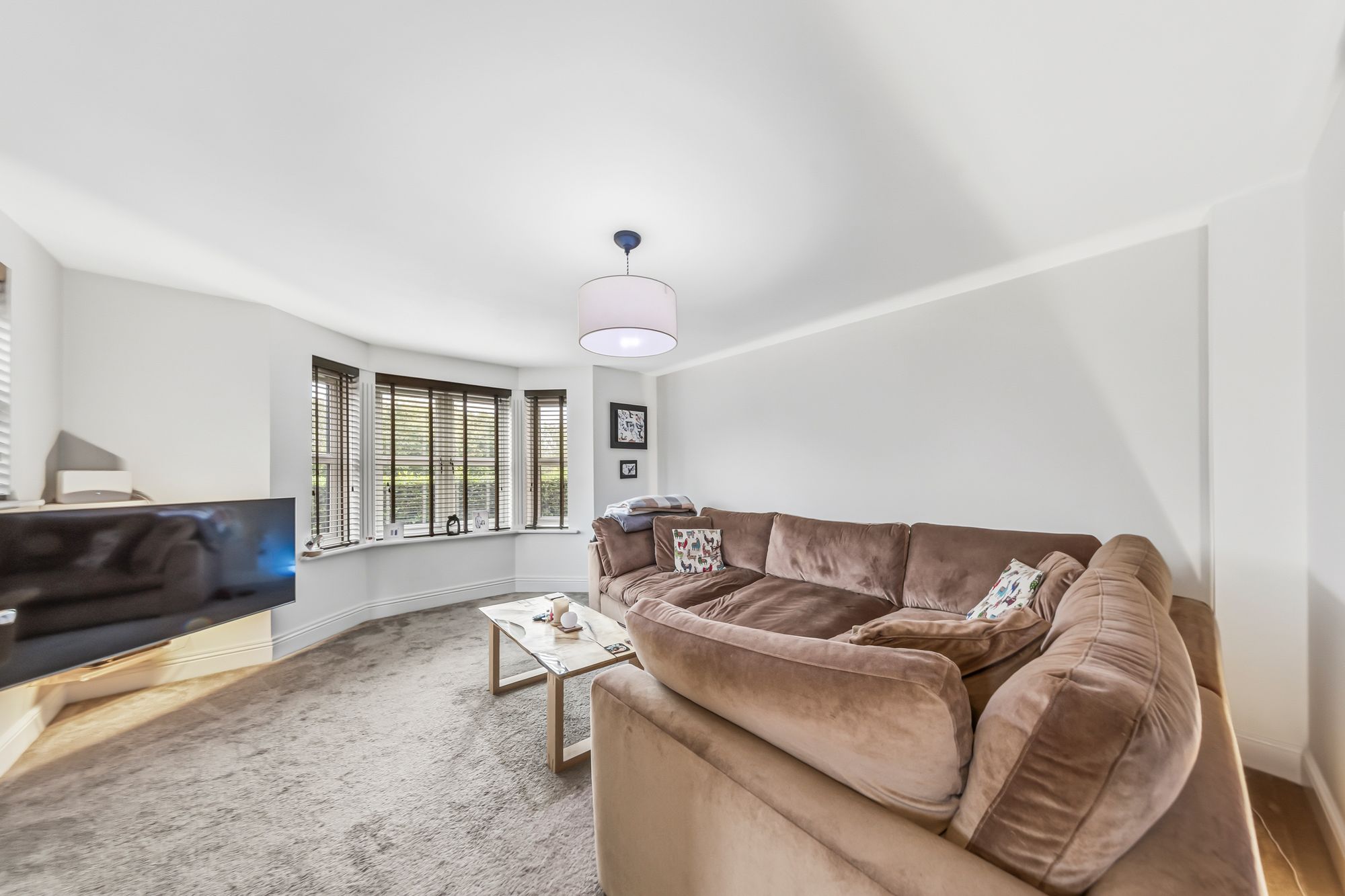 Honeysuckle Avenue, Warrington, WA5