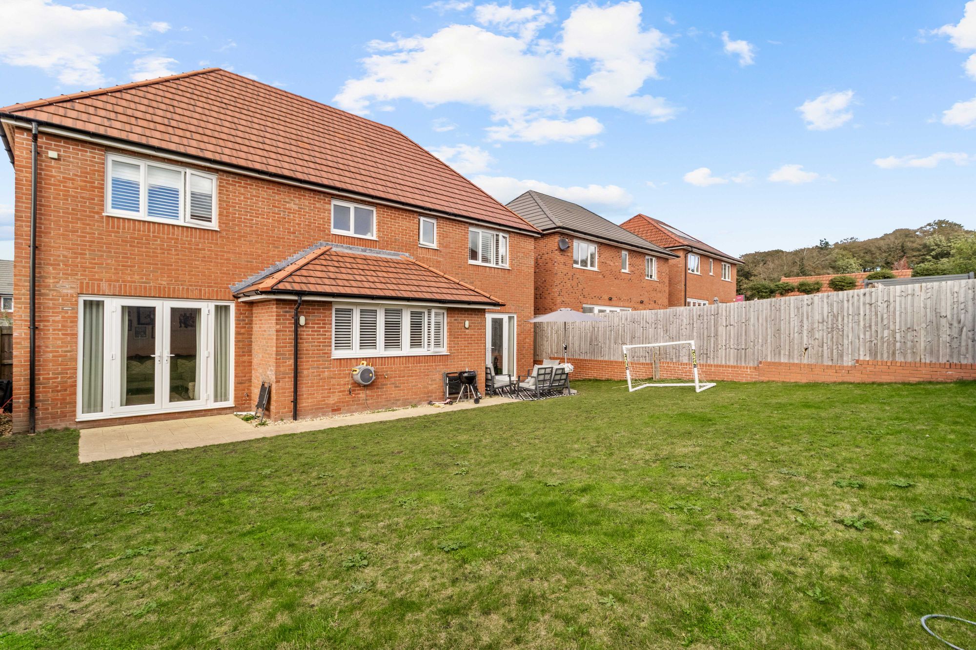 Lurtin Way, Daresbury, WA4