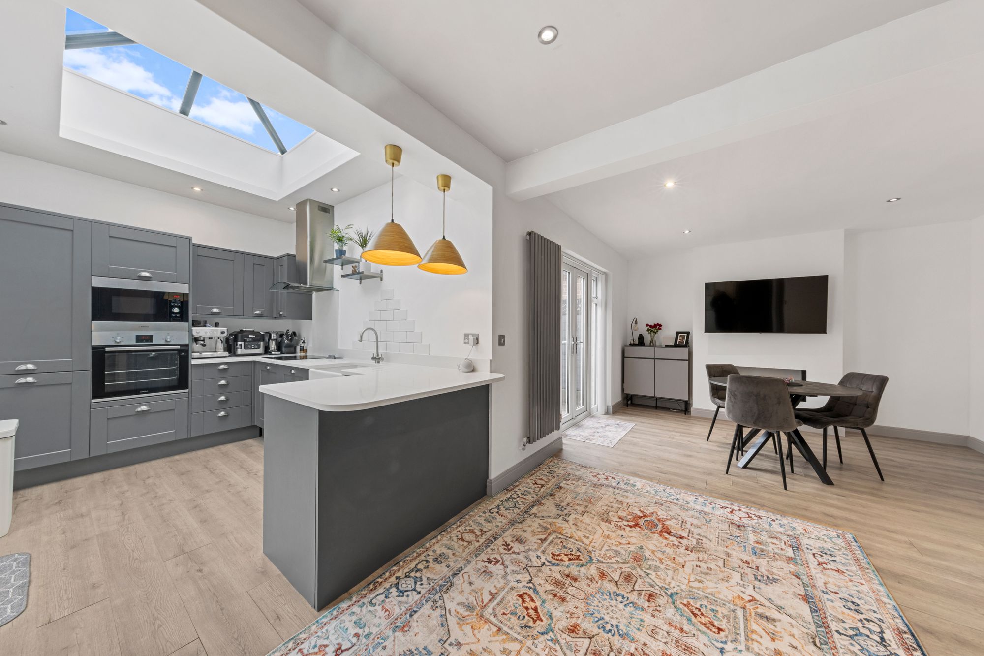 Wilderspool Causeway, Warrington, WA4